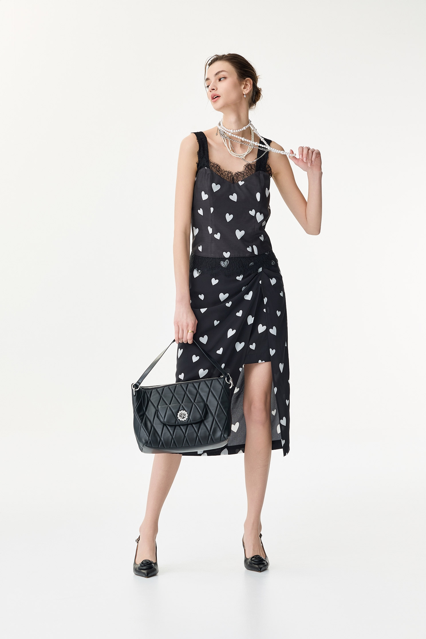 滿天心抓摺中長裙滿天心抓摺中長裙,人氣商品,春夏穿搭,時髦成套搭配,短裙,長裙,雪紡