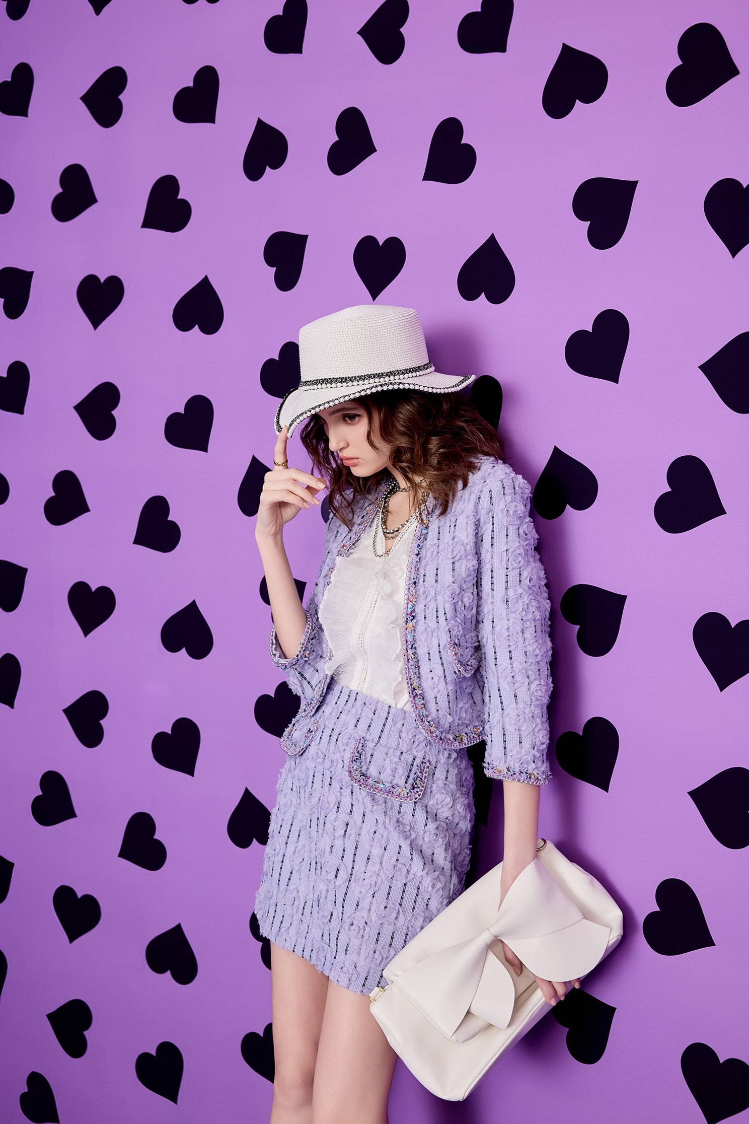 紫花西番蓮玫瑰造型短裙紫花西番蓮玫瑰造型短裙,小香風,春夏穿搭,時髦成套搭配,條紋,短裙,花花世界