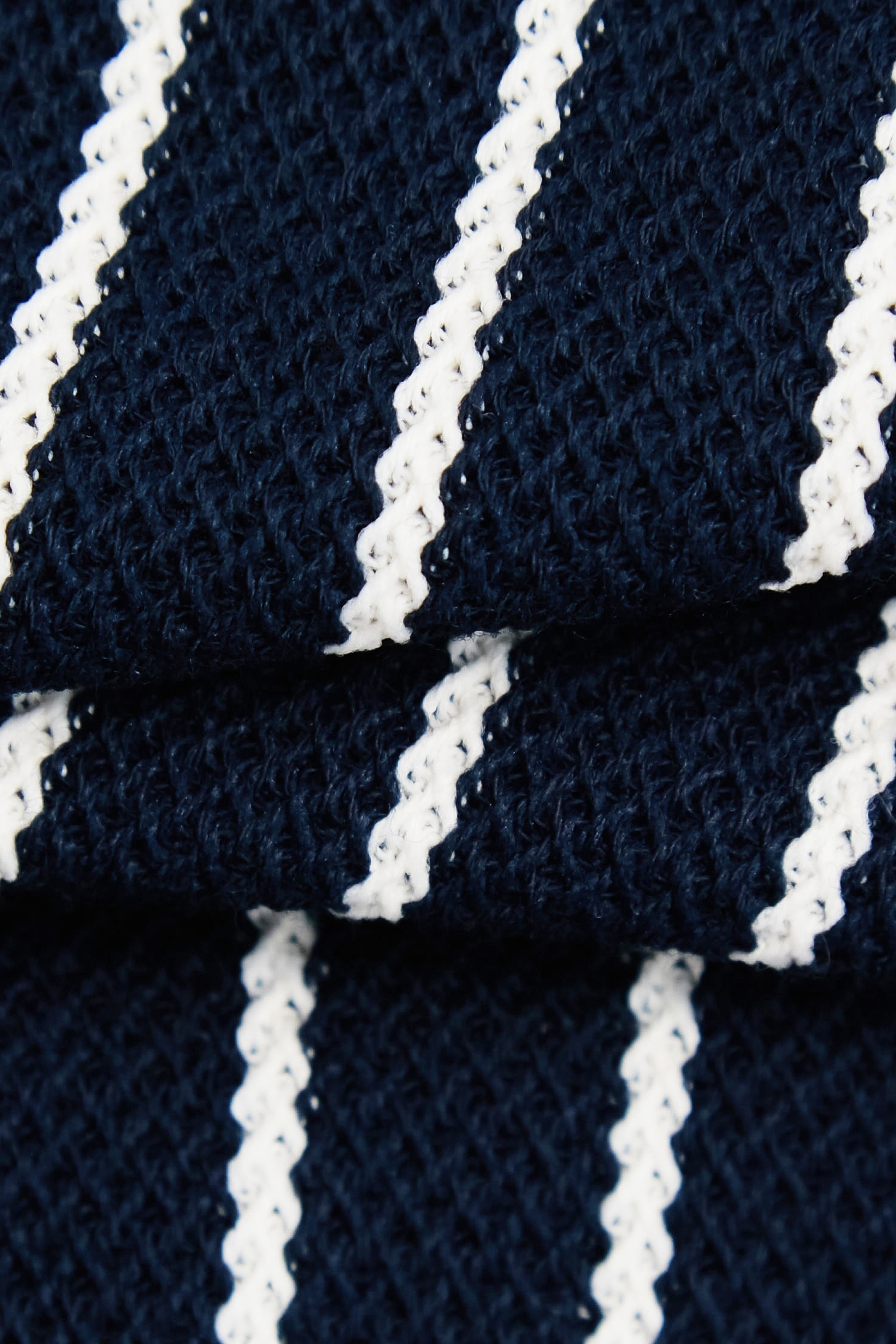 海洋洞穴色配條短裙海洋洞穴色配條短裙,上班OL穿搭,春夏穿搭,時髦成套搭配,條紋,短裙