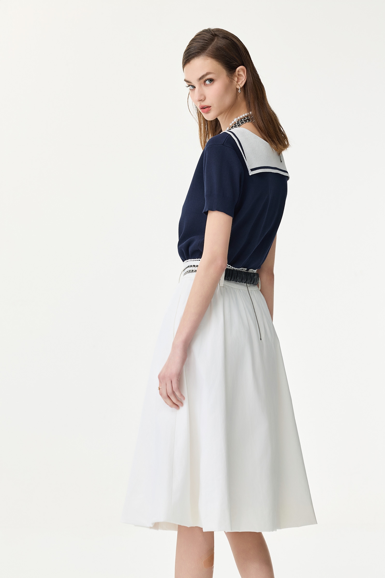 亮白色降落傘裙亮白色降落傘裙,人氣商品,春夏穿搭,白色裙子,約會特輯,網裙,蕾絲,長裙