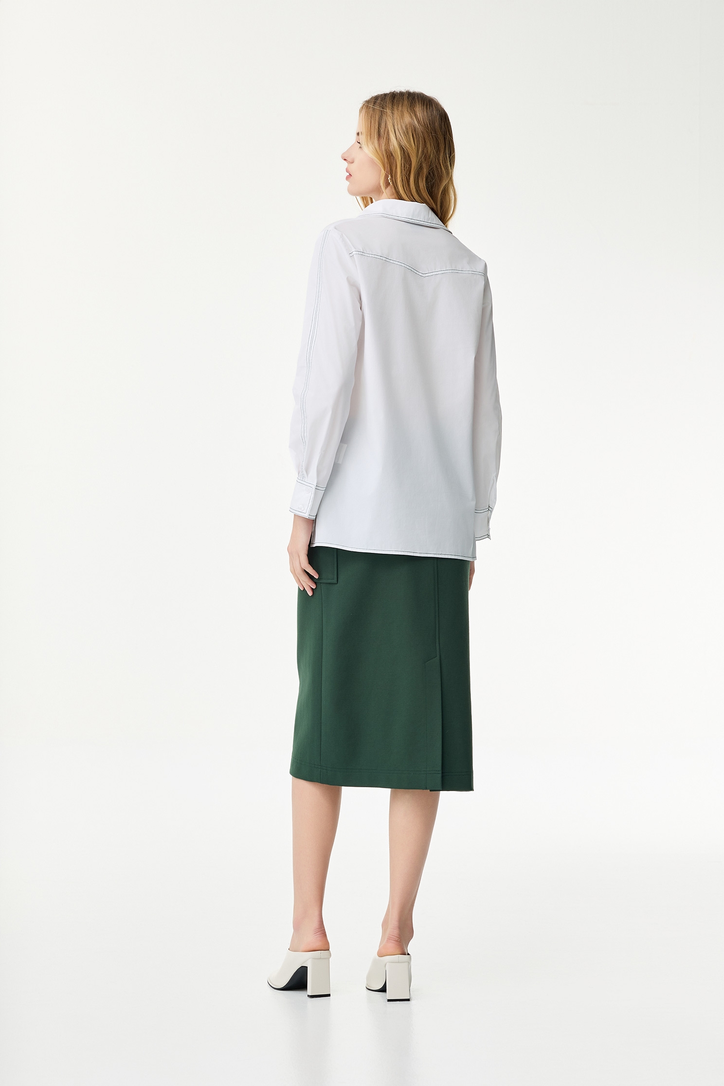 高山綠貼口袋中長裙高山綠貼口袋中長裙,上班OL穿搭,春夏穿搭,繡花,長裙