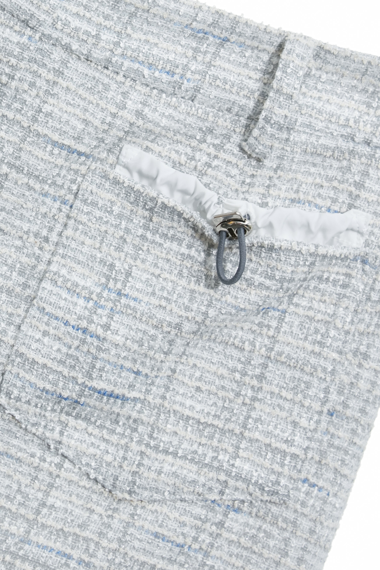 丁香灰花紗貼袋短裙丁香灰花紗貼袋短裙,上班OL穿搭,小香風,春夏穿搭,時髦成套搭配,短裙