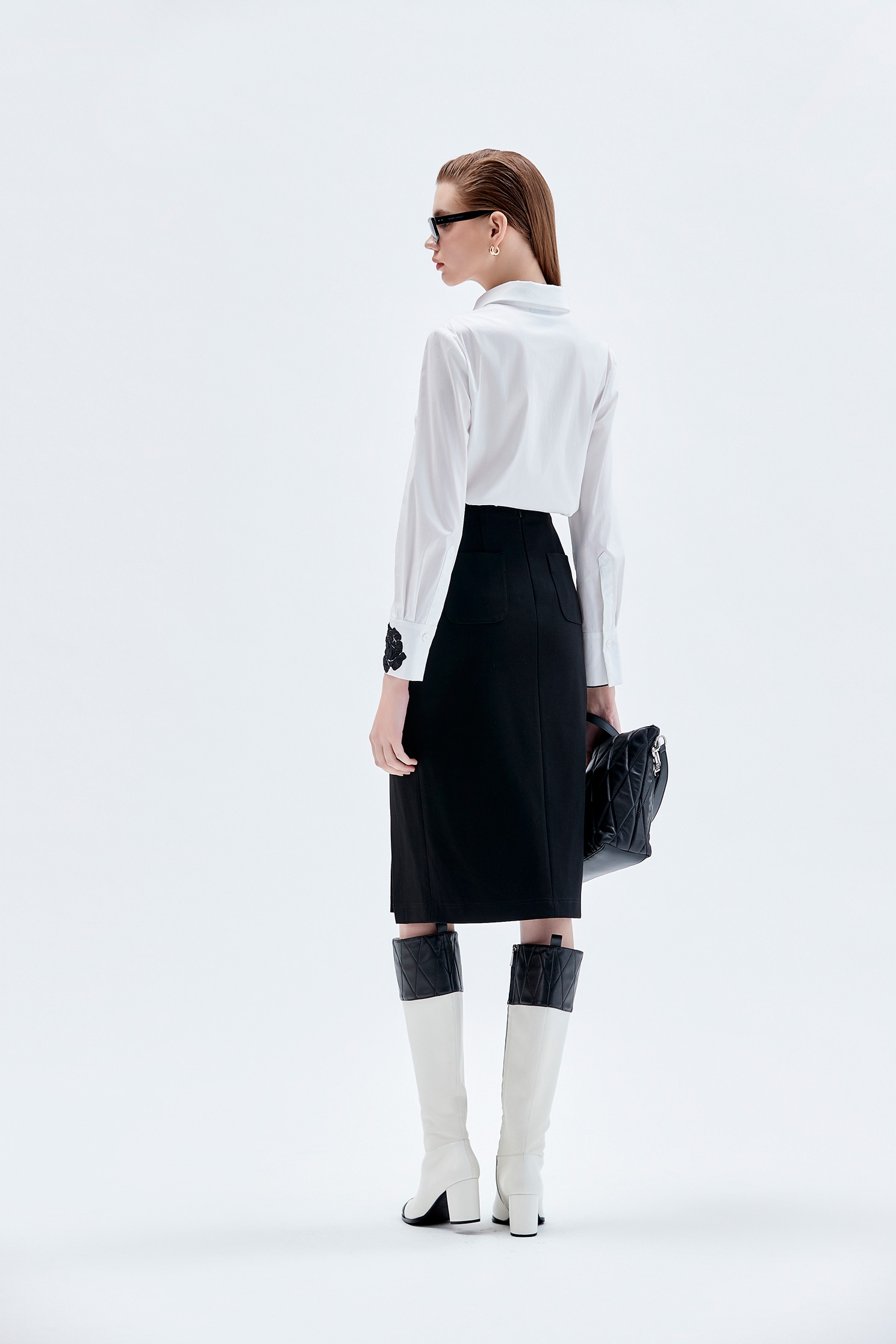 立體繡花側開叉中長裙立體繡花側開叉中長裙,人氣商品,秋冬穿搭,窄裙,繡花,黑色裙子