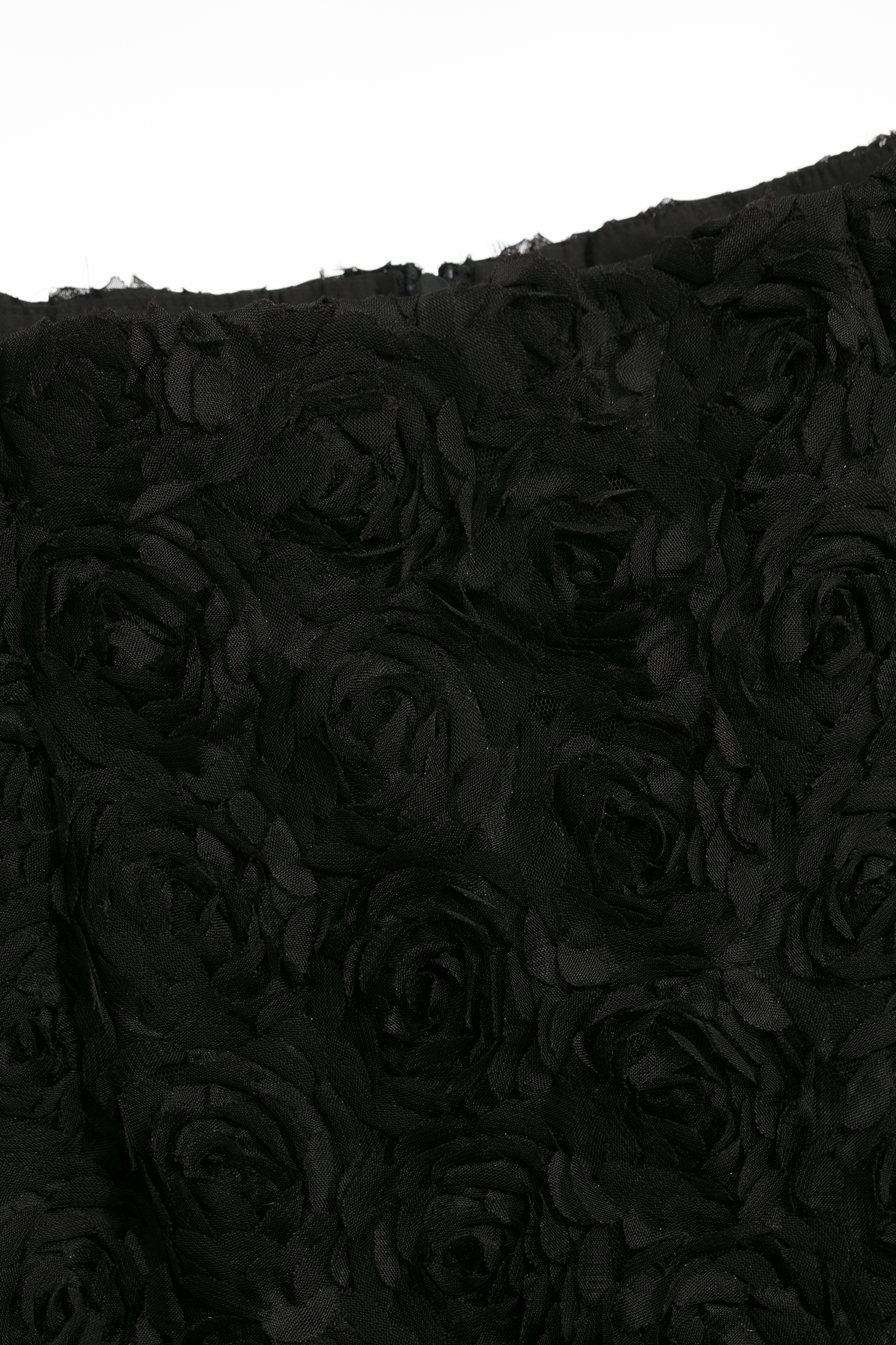 立體黑玫瑰繞花彈性長窄裙立體黑玫瑰繞花彈性長窄裙,秋冬穿搭,窄裙,花花世界,黑色裙子