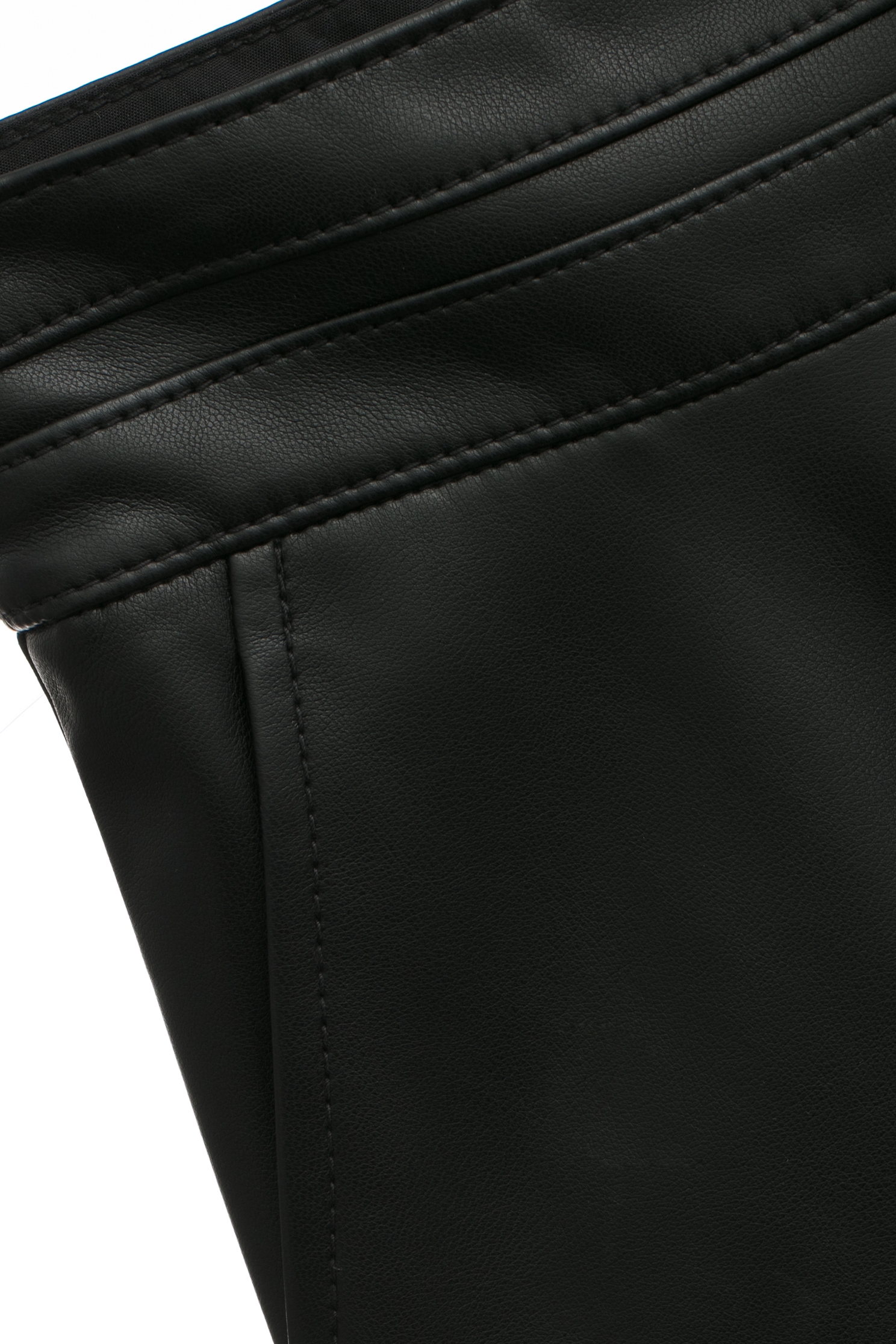 仿皮革俏麗波浪短裙仿皮革俏麗波浪短裙,皮革,短裙,秋冬穿搭,黑色裙子