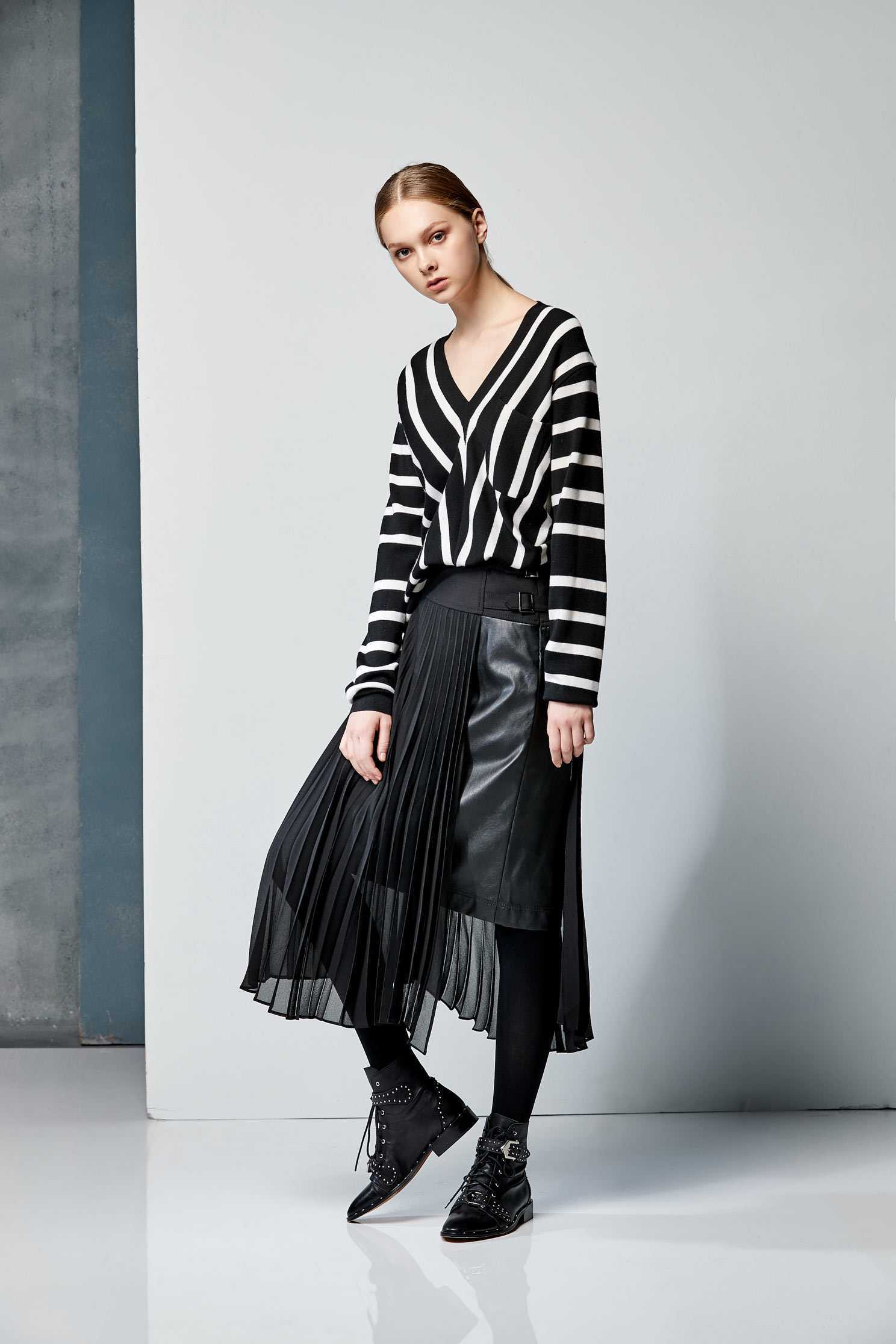 Leather mixed pleated skirt,百折,Pleated Skirt,Maxi Pleated Skirt,皮革,Long Skirt,Chiffon,Chiffon Skirt,Chiffon Long skirts,黑色裙子