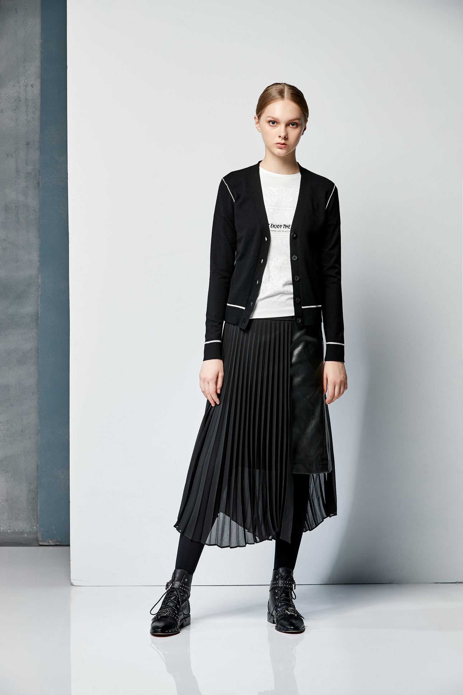 Leather mixed pleated skirt,百折,Pleated Skirt,Maxi Pleated Skirt,皮革,Long Skirt,Chiffon,Chiffon Skirt,Chiffon Long skirts,黑色裙子
