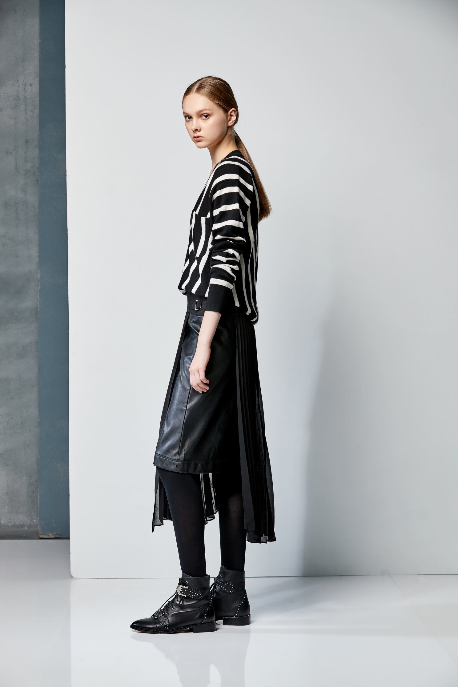 Leather mixed pleated skirt,百折,Pleated Skirt,Maxi Pleated Skirt,皮革,Long Skirt,Chiffon,Chiffon Skirt,Chiffon Long skirts,黑色裙子