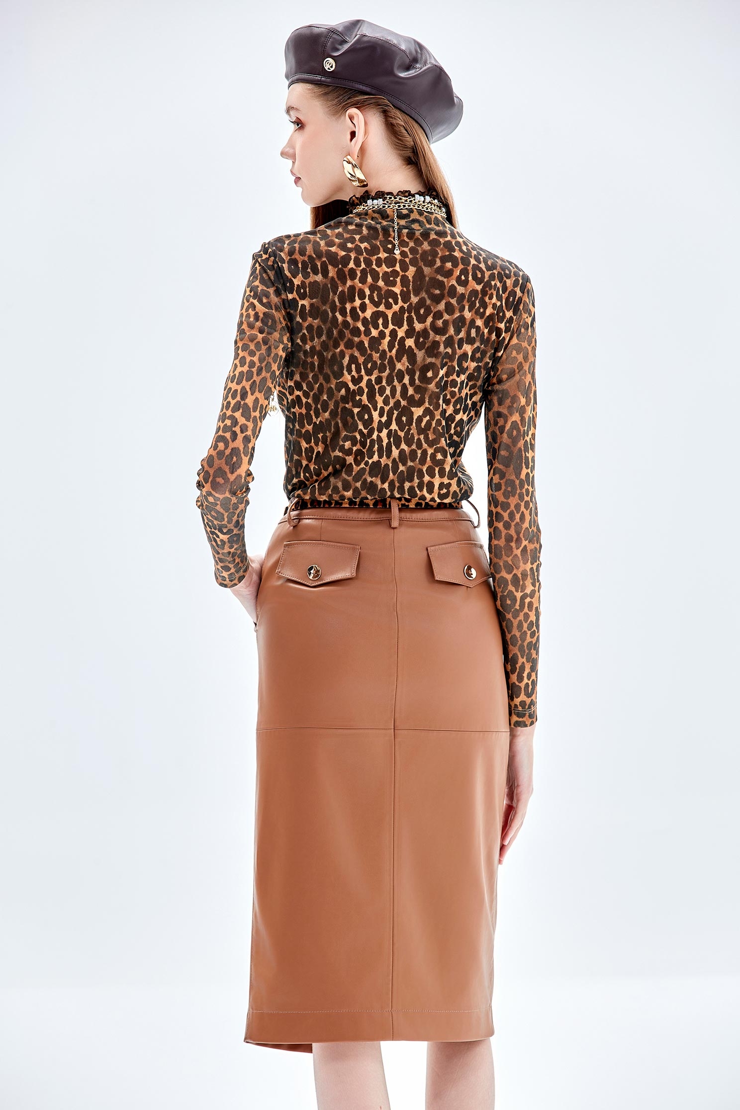 雌鹿色仿皮革開叉鉛筆裙雌鹿色仿皮革開叉鉛筆裙,皮革,秋冬穿搭,窄裙,長裙