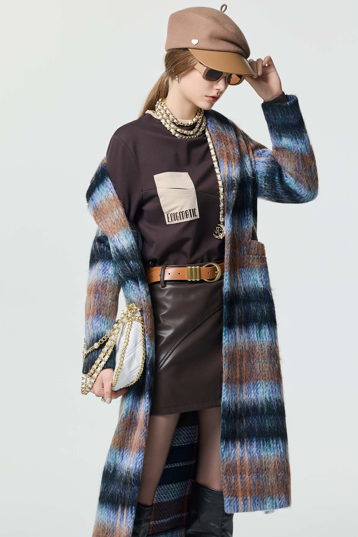 質樸焦糖色仿皮短裙質樸焦糖色仿皮短裙,短裙,秋冬穿搭