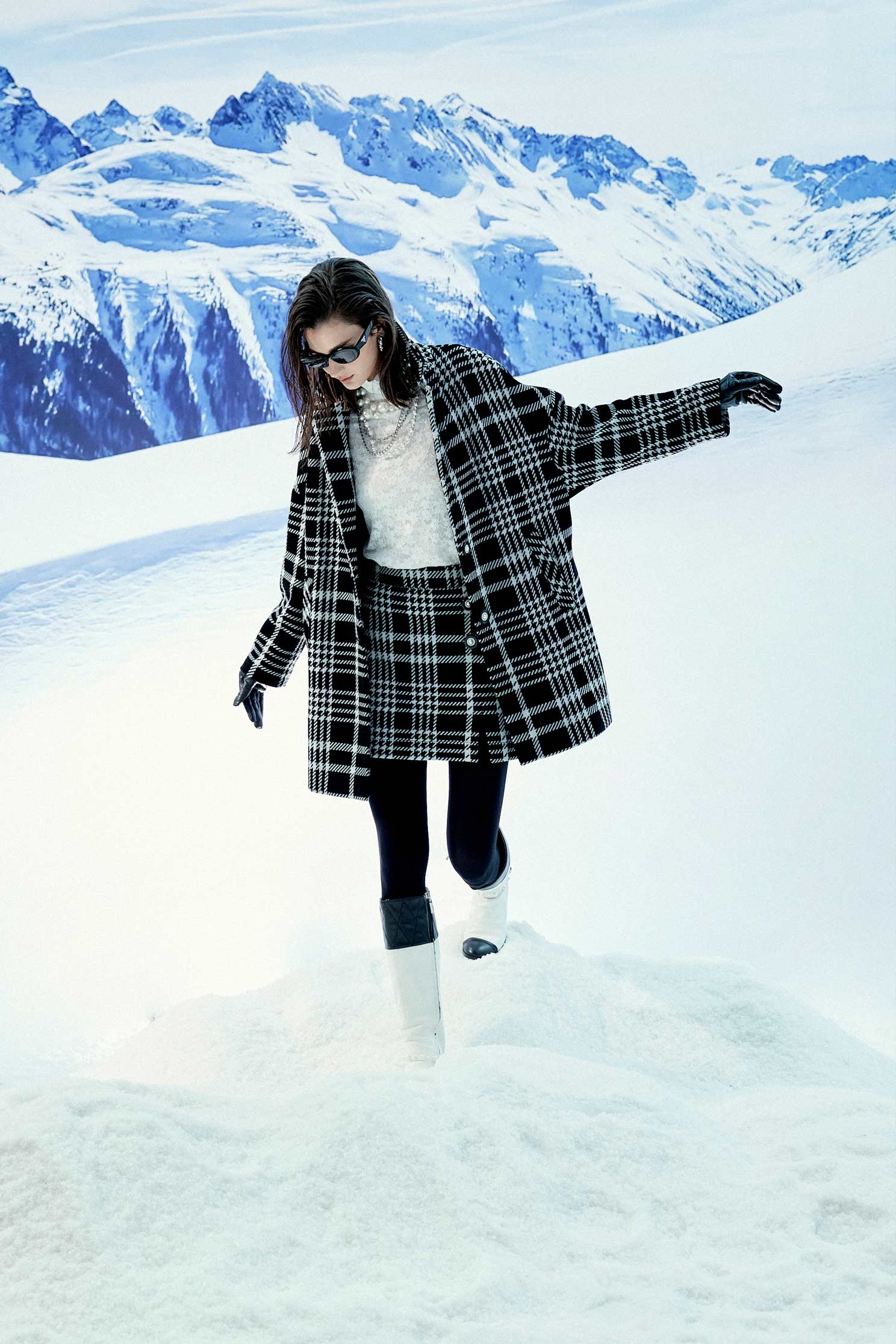 經典千鳥格紋短裙經典千鳥格紋短裙,時髦成套搭配,格紋,短裙,秋冬穿搭