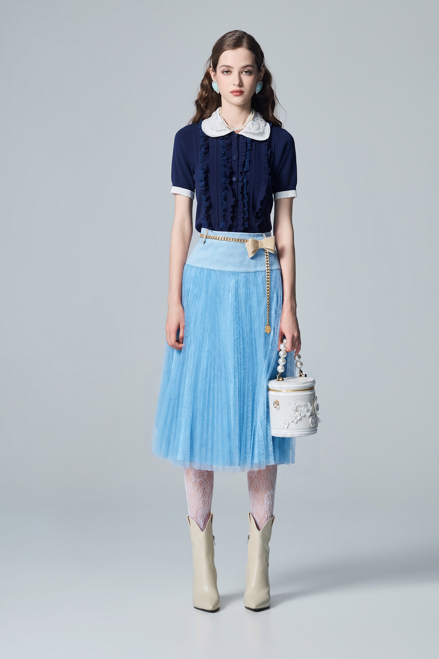 微光藍蕾絲百褶裙微光藍蕾絲百褶裙,中長裙,半身裙,百摺裙,秋冬穿搭,蕾絲,蝴蝶結