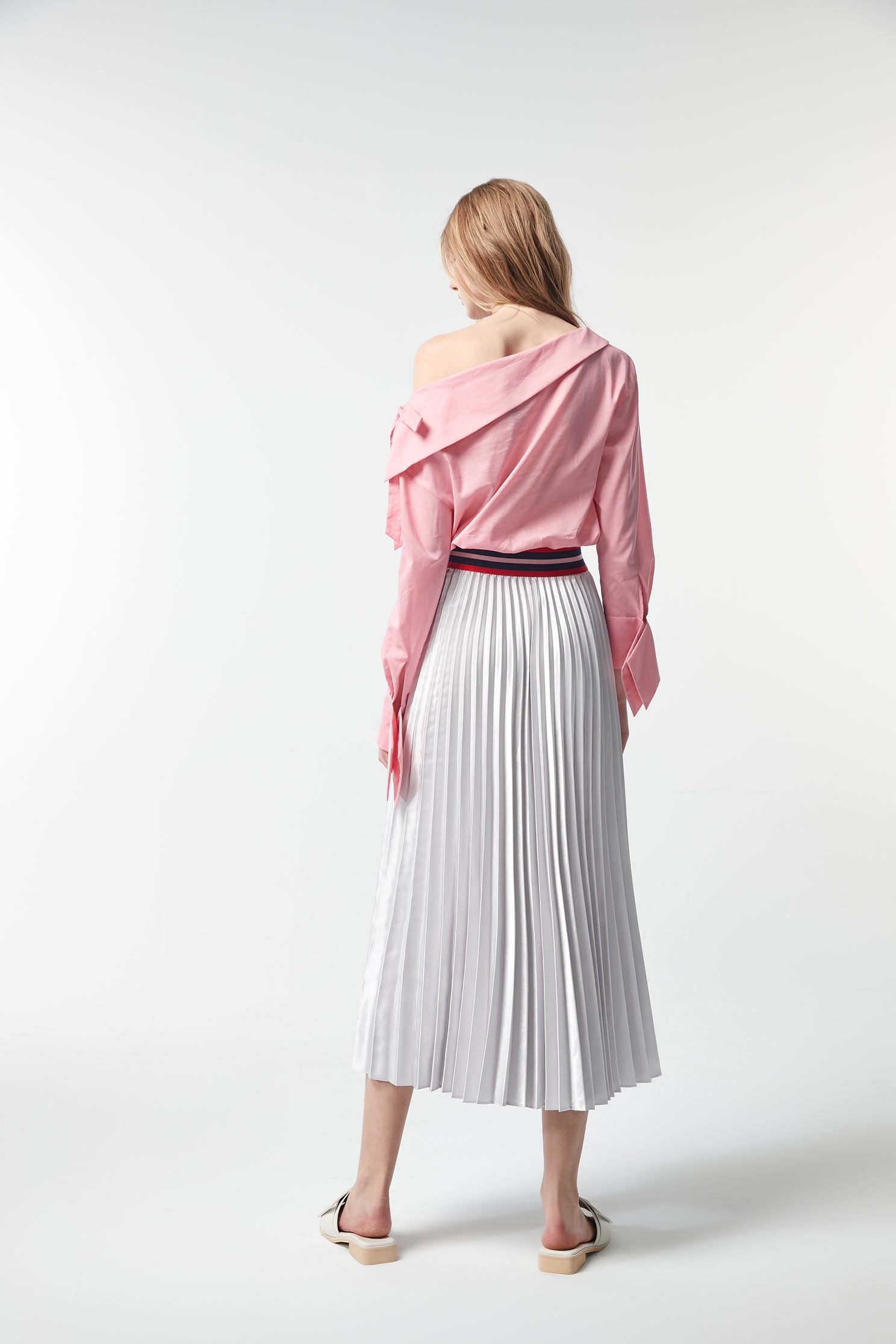 Silver pleated long skirt,pleats,pleatedskirt,maxipleatedskirt,valentine,longskirt