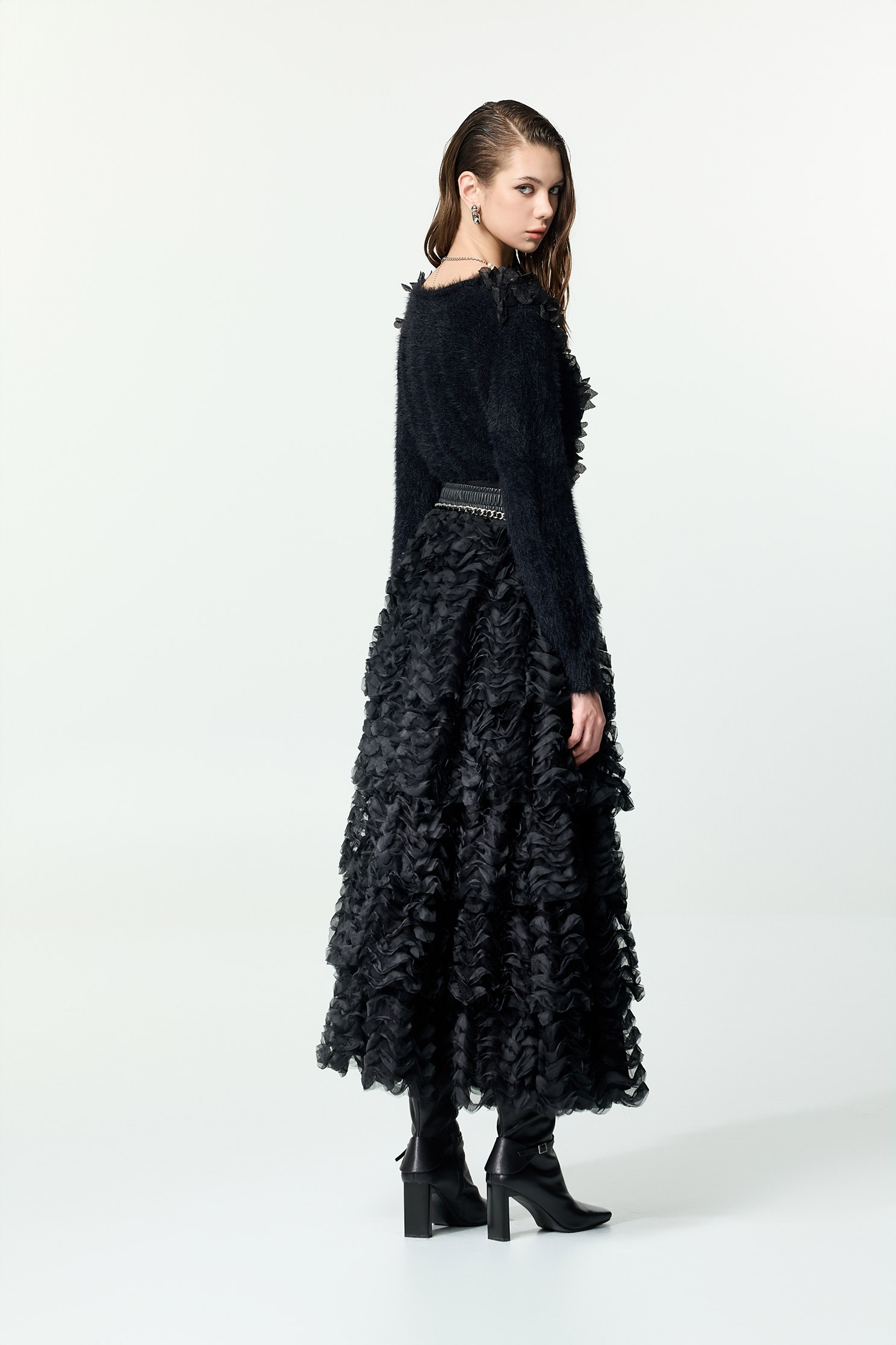 烏干波浪網紗蛋糕裙烏干波浪網紗蛋糕裙,人氣商品,時髦成套搭配,派對特輯,秋冬穿搭,約會特輯,紗裙,網紗,網裙,長裙