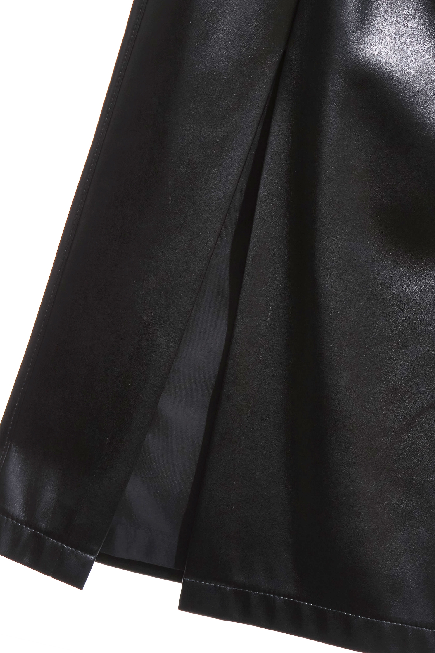 光澤軟皮革抓皺設計中長窄裙光澤軟皮革抓皺設計中長窄裙,上班OL穿搭,人氣商品,派對特輯,皮革,秋冬穿搭,窄裙,約會特輯,長裙