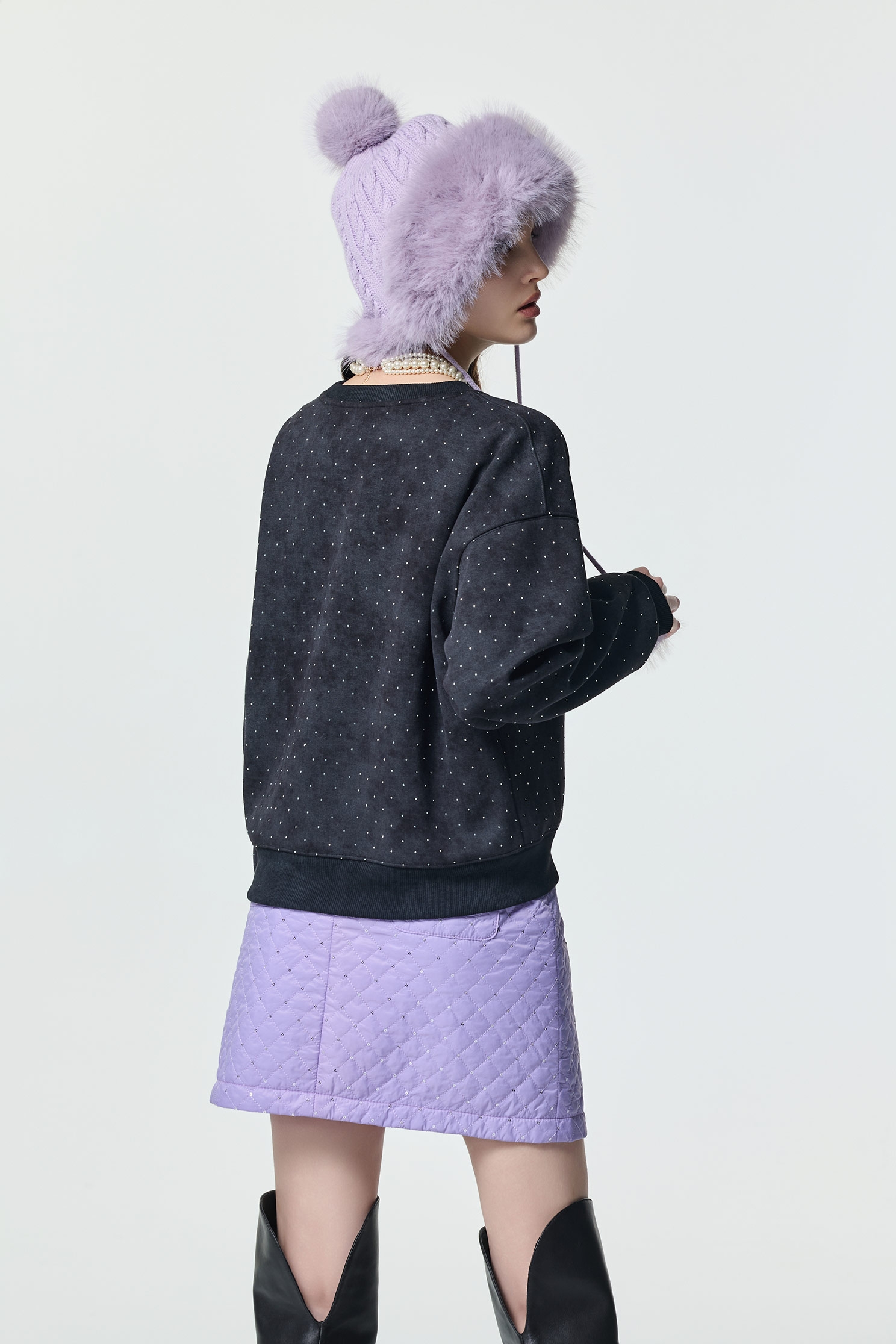 薰衣草色光澤感絎縫短裙薰衣草色光澤感絎縫短裙,人氣商品,時髦成套搭配,短裙,秋冬穿搭,約會特輯