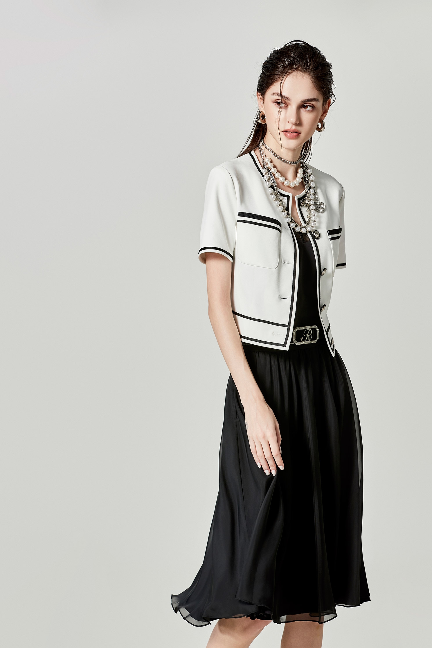 飄逸薄紗復古中長裙飄逸薄紗復古中長裙,春夏穿搭,長裙,黑色裙子