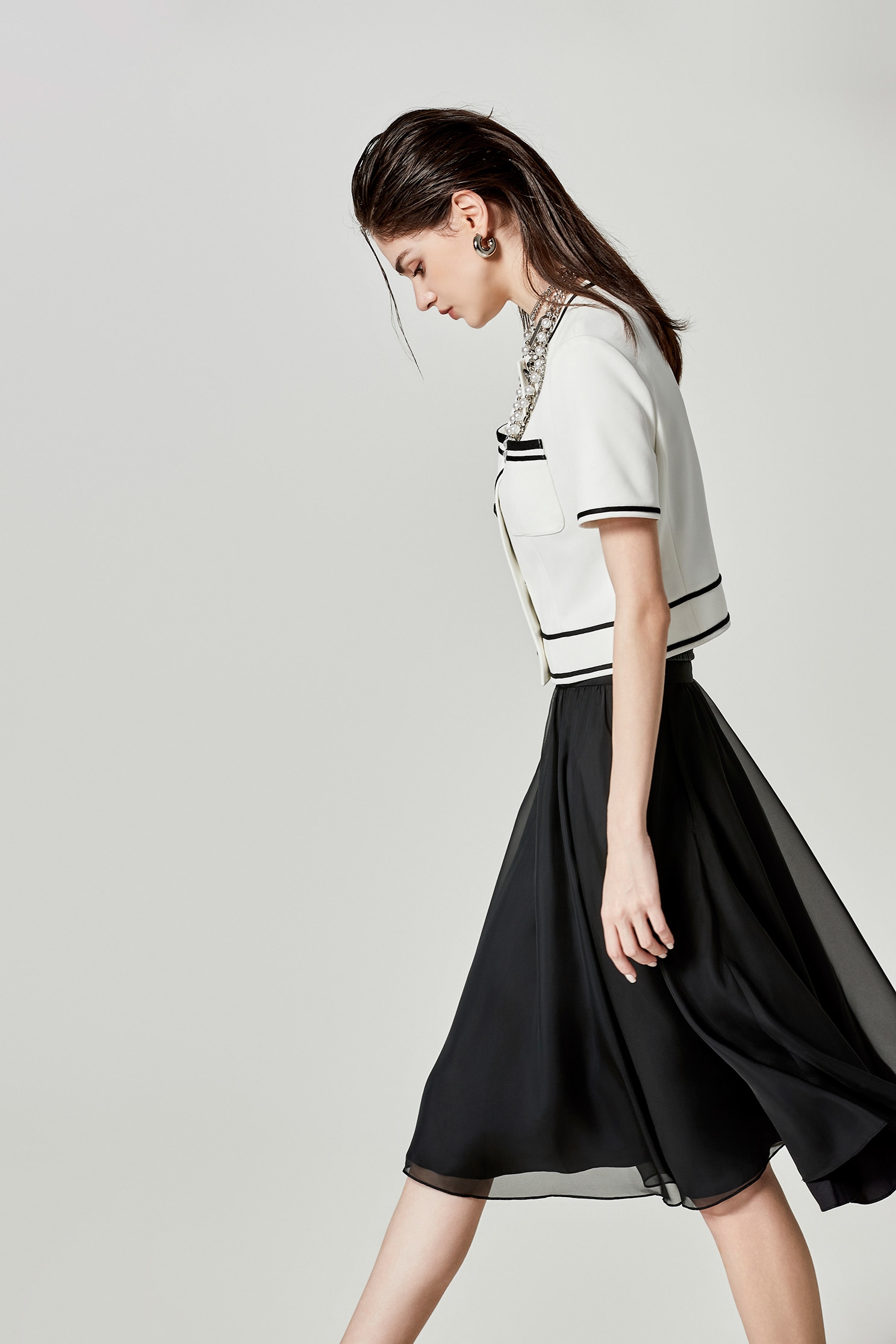 飄逸薄紗復古中長裙飄逸薄紗復古中長裙,春夏穿搭,長裙,黑色裙子