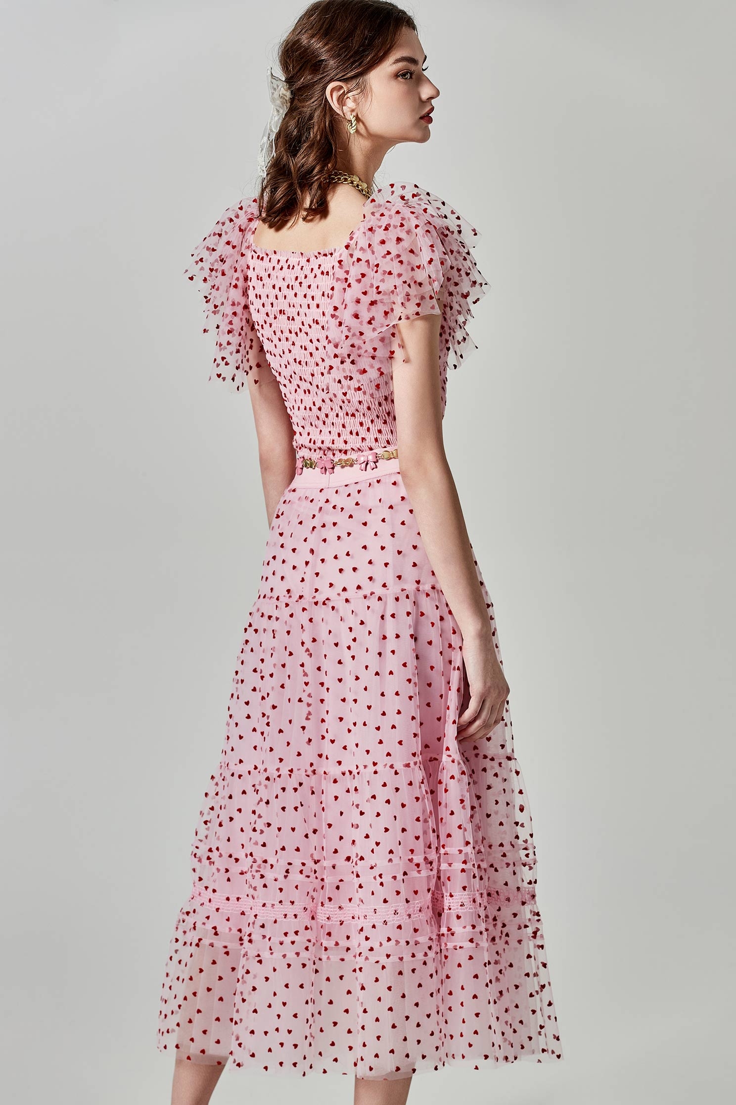 綴愛心植絨網紗裙綴愛心植絨網紗裙,刺繡,春夏穿搭,約會特輯,紗裙,網紗,網裙