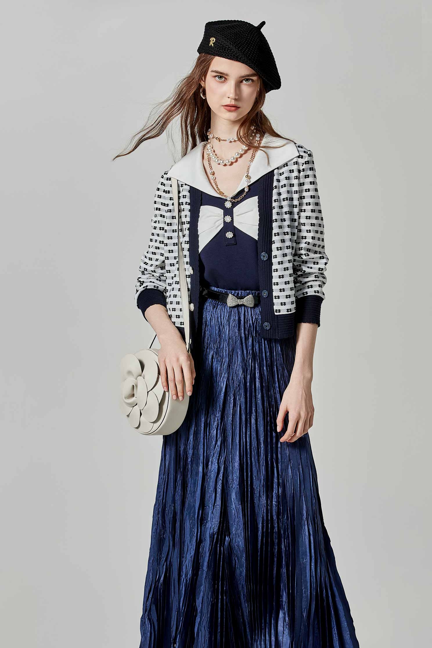 亂摺壓紋飄逸長裙亂摺壓紋飄逸長裙,春夏穿搭,百摺裙