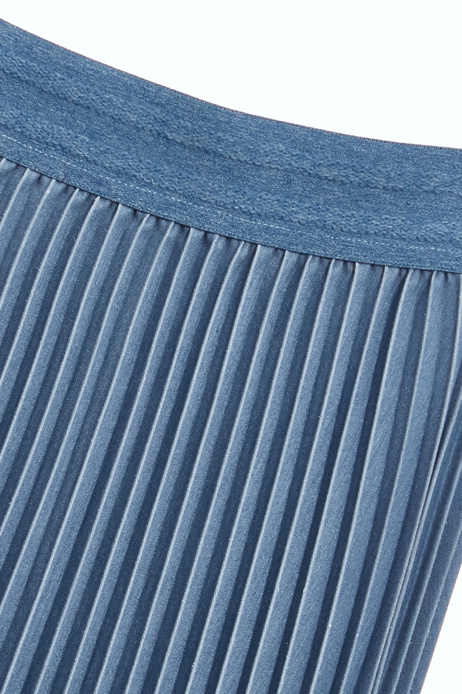 珍珠藍復古洗水百褶裙珍珠藍復古洗水百褶裙,人氣商品,春夏穿搭,珍珠,百摺裙,百摺長裙,簡約穿搭,約會特輯,長裙