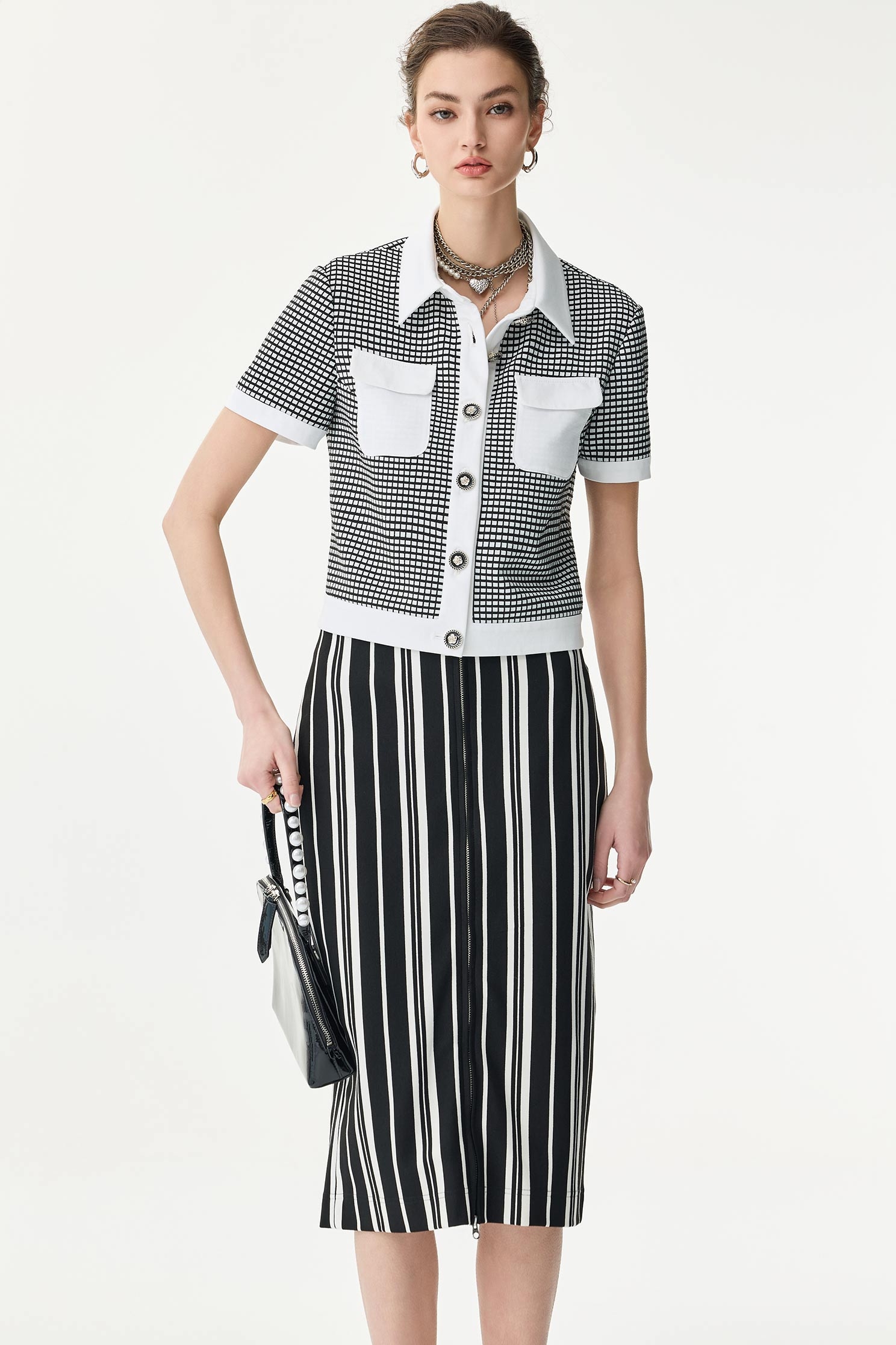 黑白直條中長窄裙黑白直條中長窄裙,上班OL穿搭,春夏穿搭,時髦成套搭配,條紋,窄裙,長裙