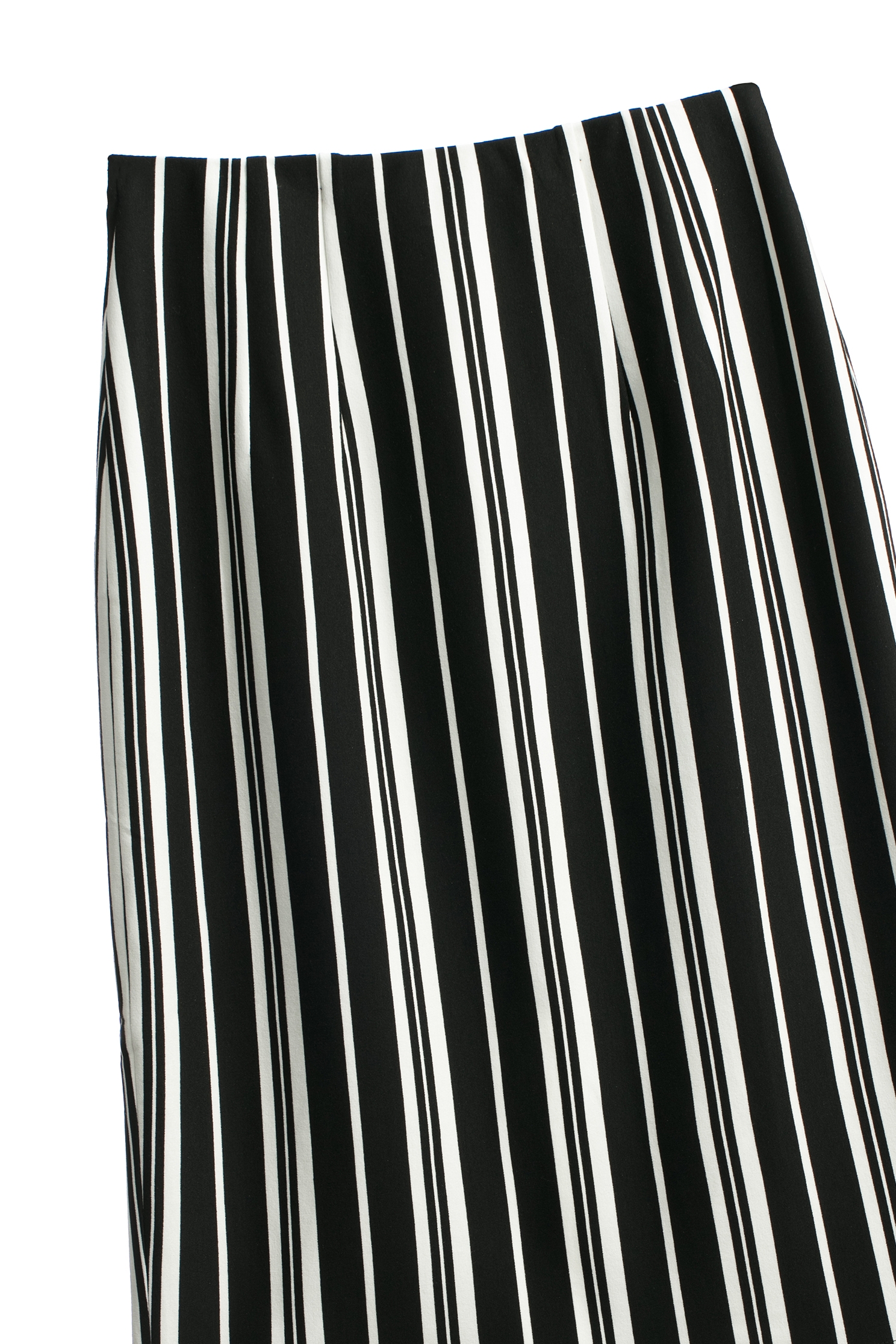 黑白直條中長窄裙黑白直條中長窄裙,上班OL穿搭,春夏穿搭,時髦成套搭配,條紋,窄裙,長裙