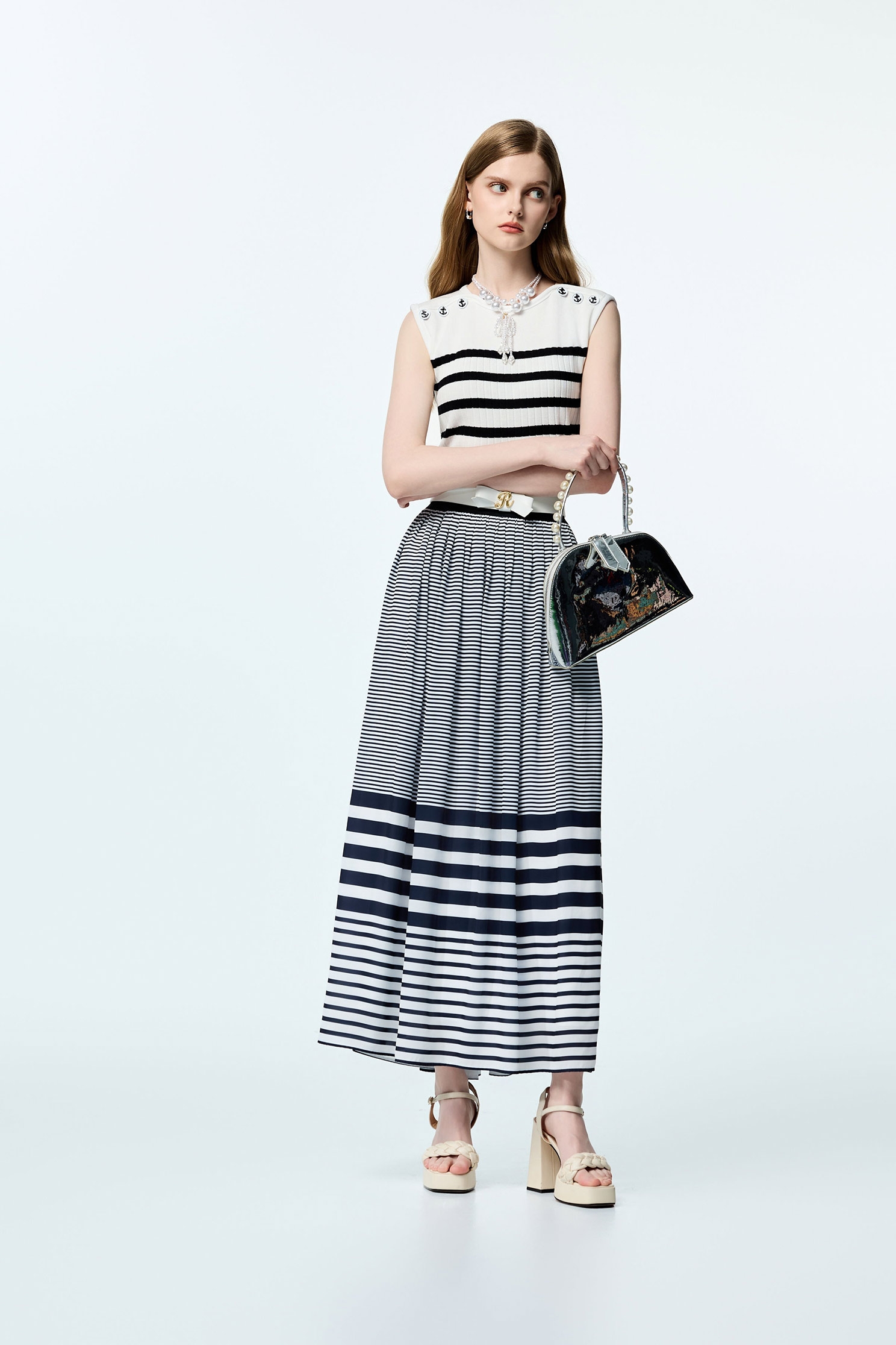海軍藍白粗細配條長裙海軍藍白粗細配條長裙,人氣商品,春夏穿搭,長裙