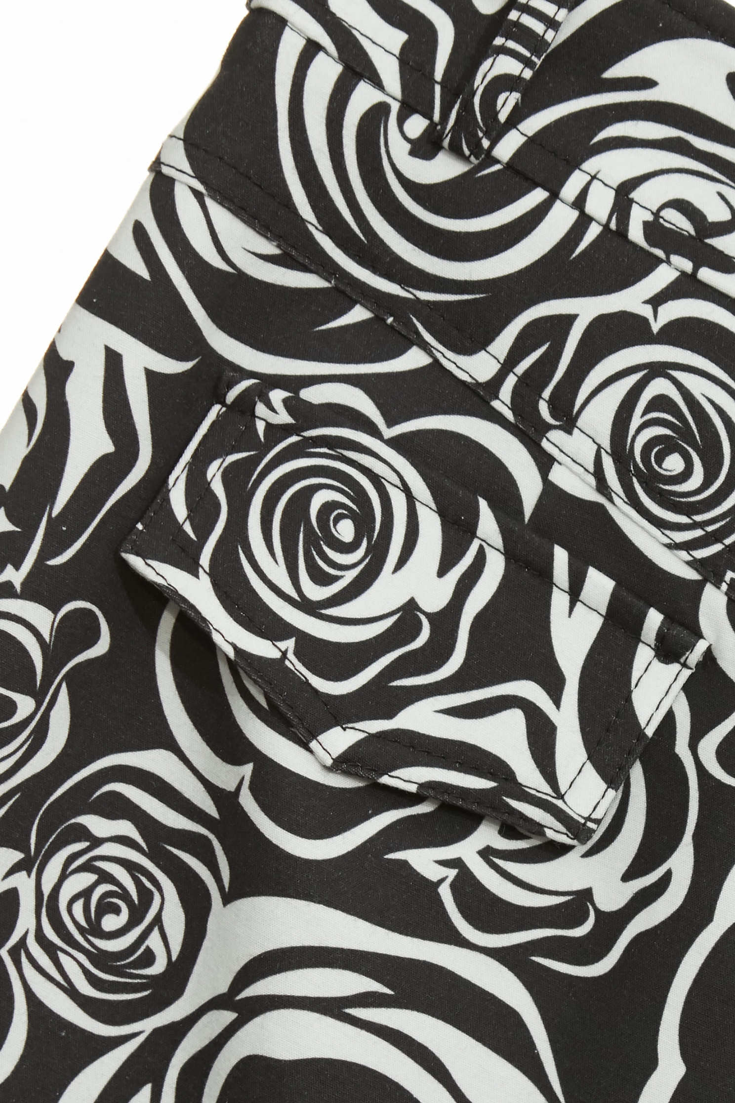 R字黑白玫瑰花中長窄裙R字黑白玫瑰花中長窄裙,人氣商品,春夏穿搭,窄裙,花花世界,長裙