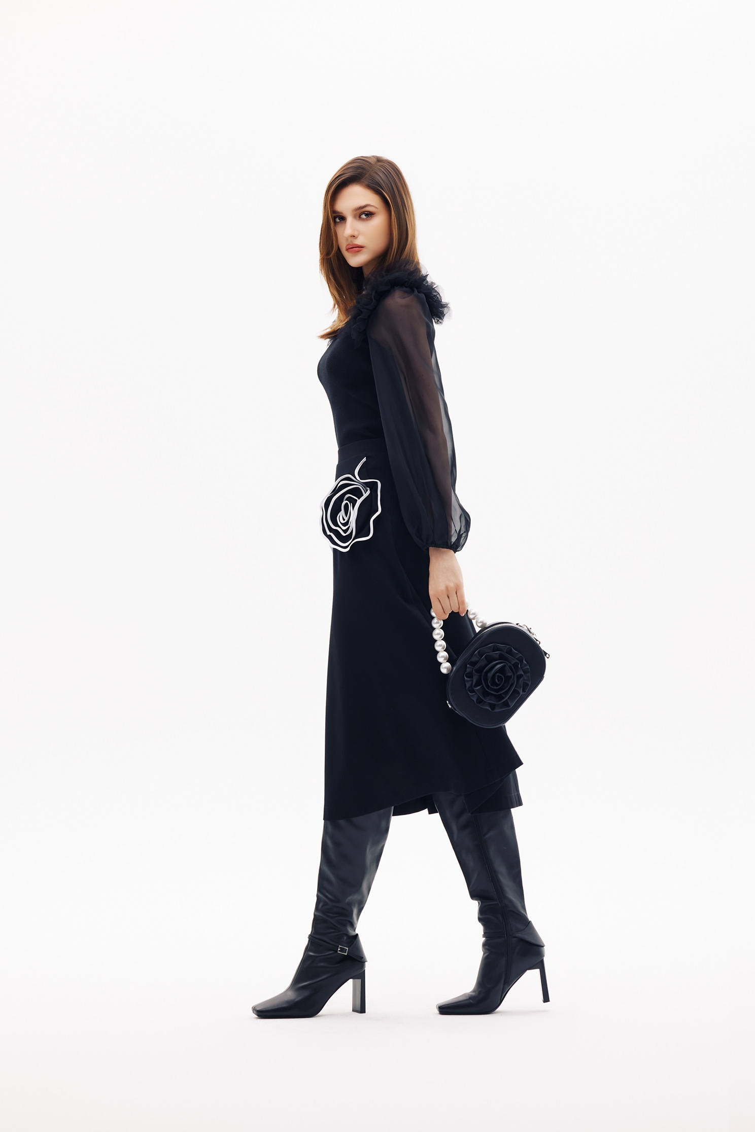 鑲色邊手工繞花中長展裙鑲色邊手工繞花中長展裙,上班OL穿搭,春夏穿搭,約會特輯,花花世界,長裙