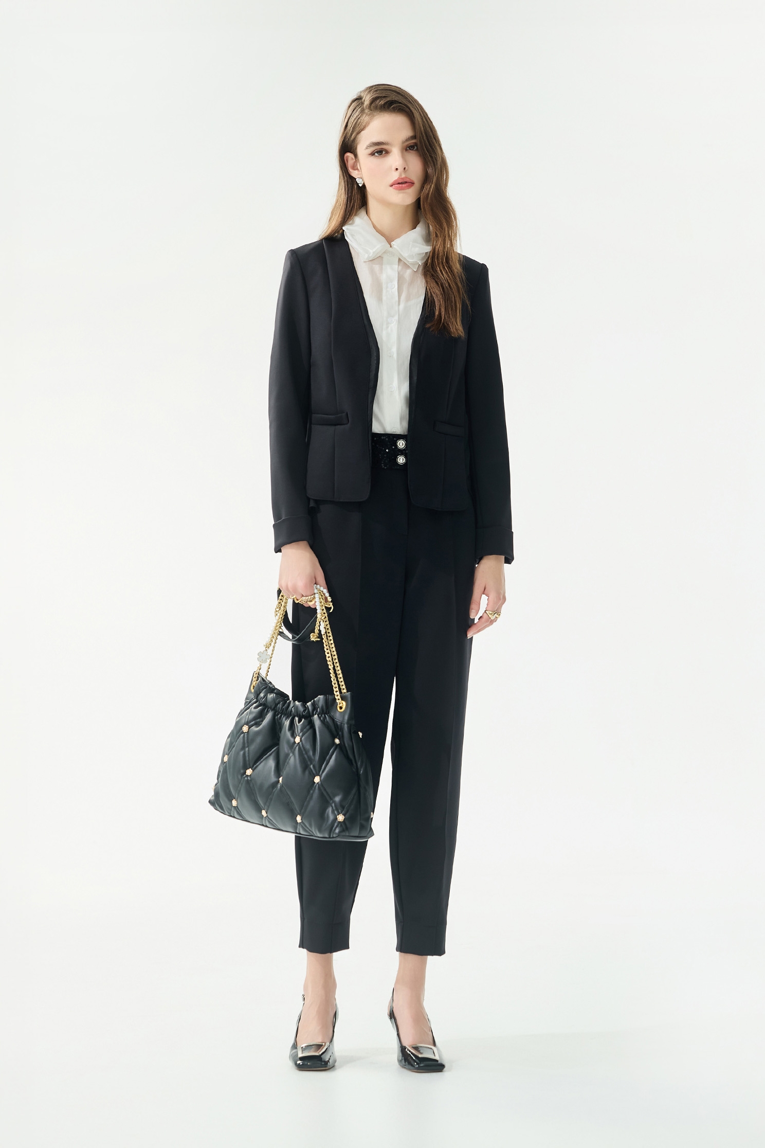 光澤四面彈錐型褲光澤四面彈錐型褲,春夏穿搭,珍珠,褲子,黑色褲子