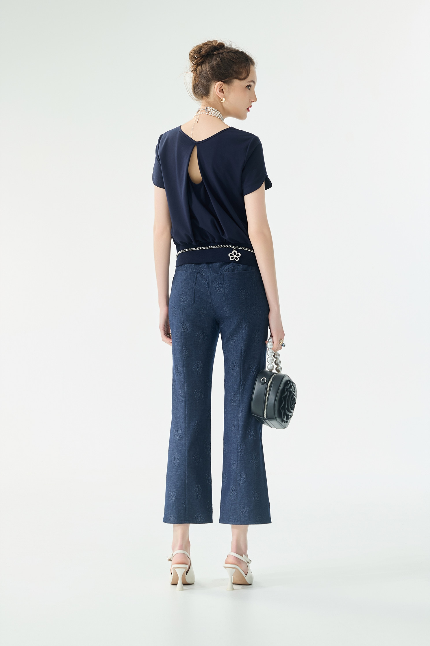 溫室花園壓花九分直筒褲溫室花園壓花九分直筒褲,喇叭褲,春夏穿搭,褲子