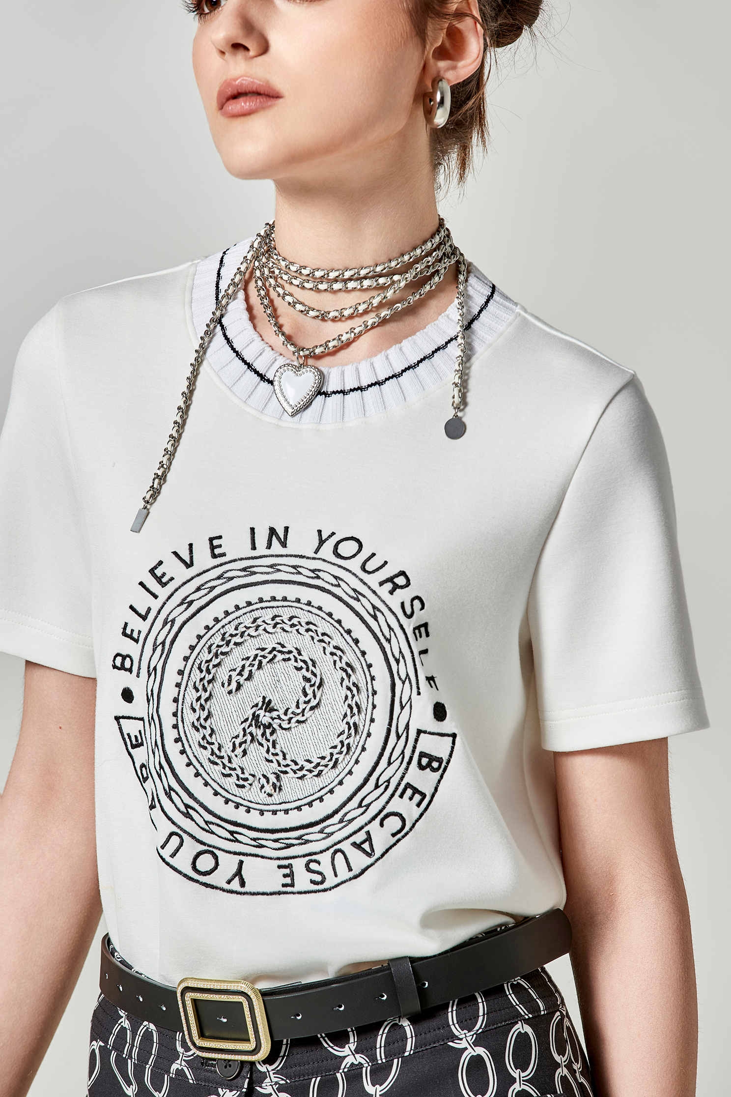 黑底白鏈條印花短褲黑底白鏈條印花短褲,春夏穿搭,短褲,褲子