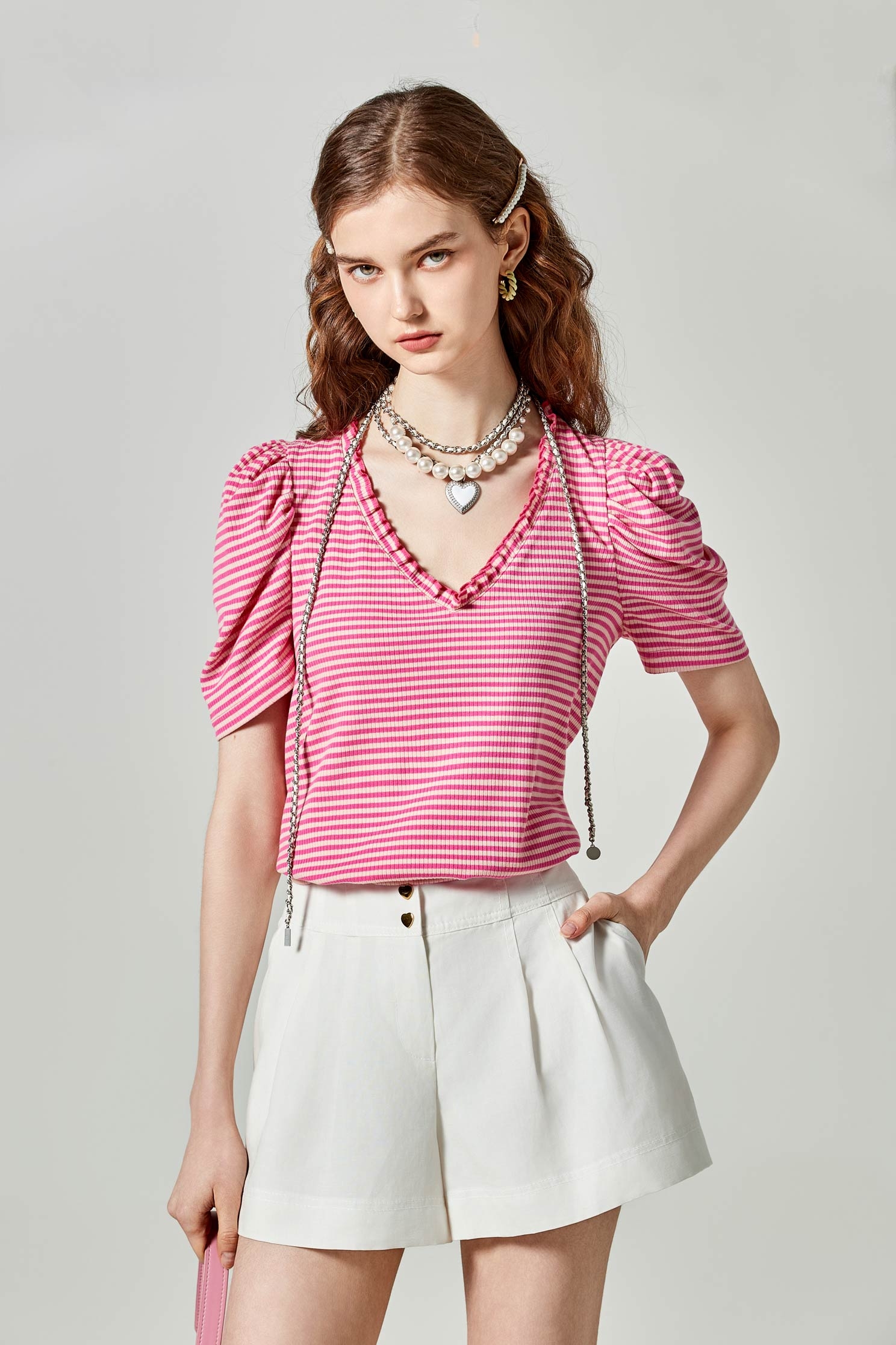 牛奶色愛心釦短褲牛奶色愛心釦短褲,春夏穿搭,白色短褲,白色褲子,短褲,褲子