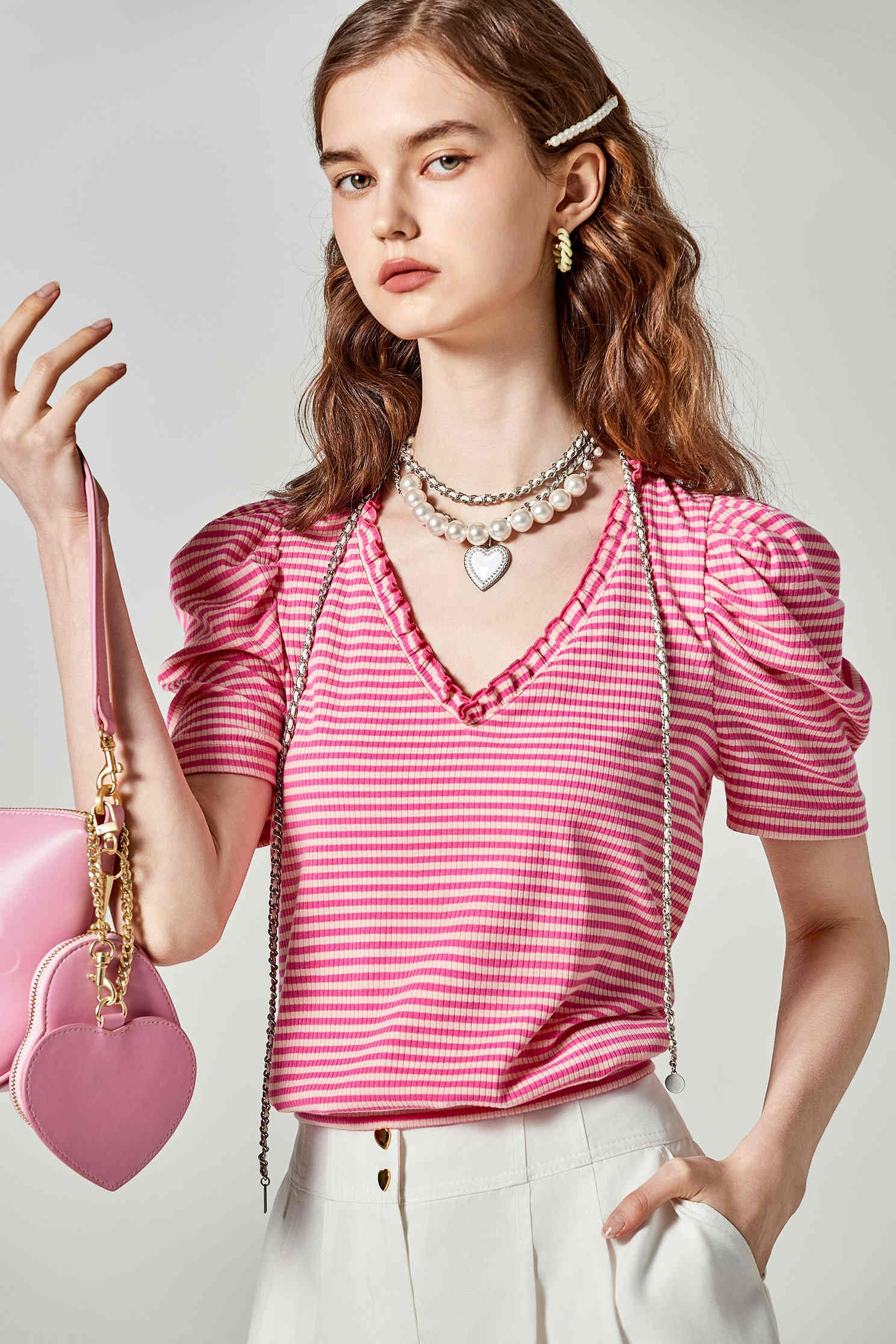 牛奶色愛心釦短褲牛奶色愛心釦短褲,春夏穿搭,白色短褲,白色褲子,短褲,褲子