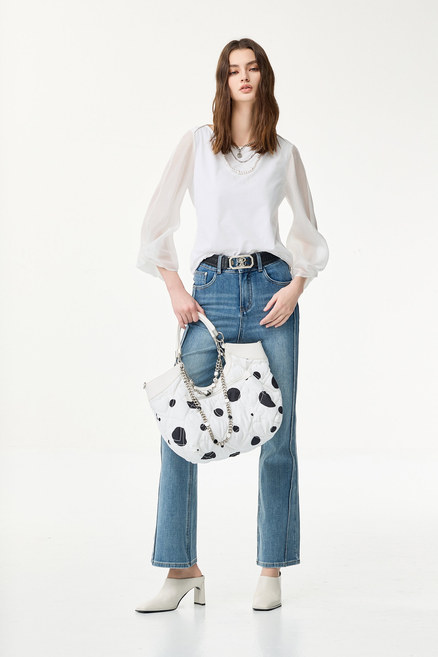 立體抓線牛仔喇叭褲立體抓線牛仔喇叭褲,丹寧,喇叭褲,春夏穿搭,牛仔,牛仔褲,約會特輯,褲子