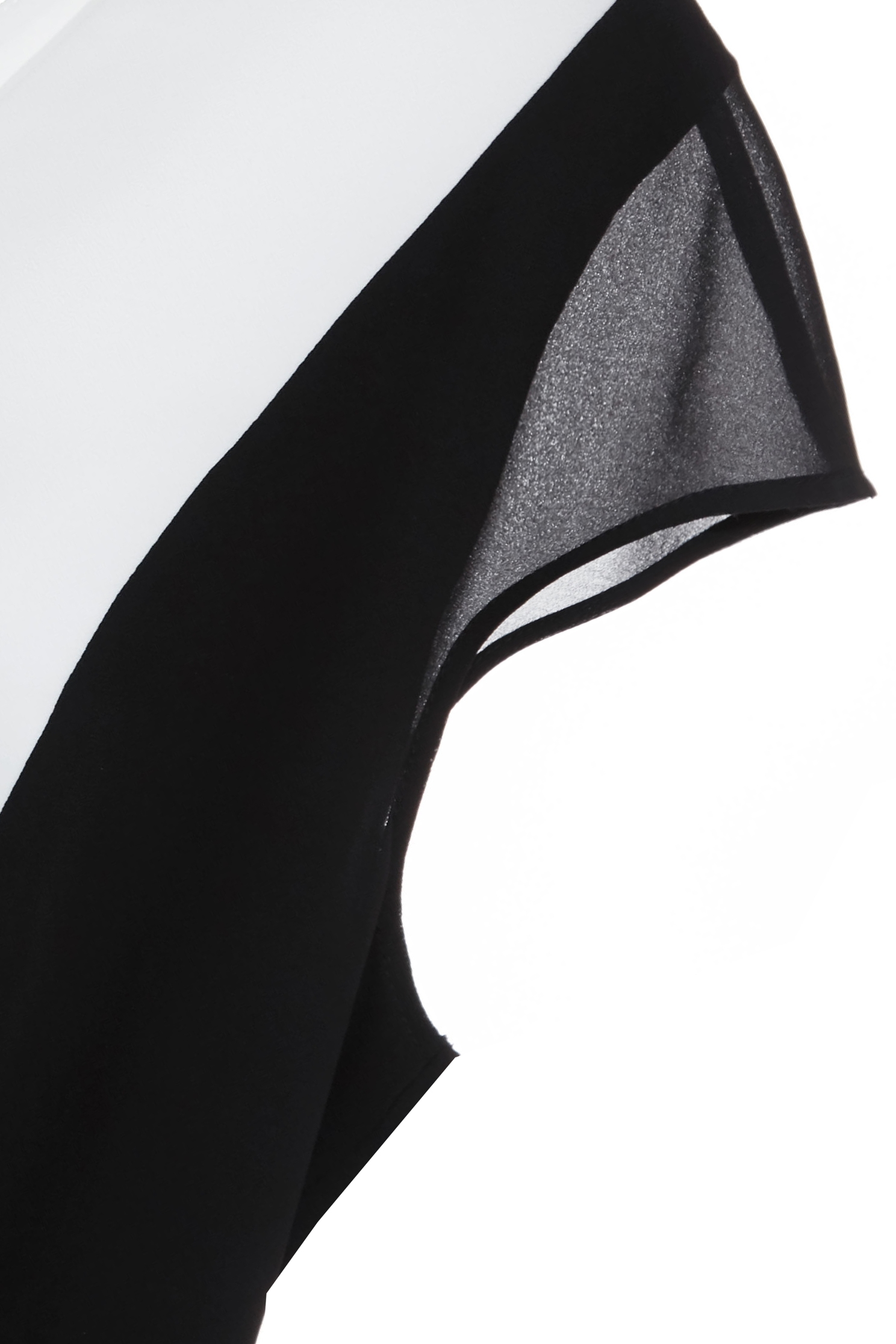 黑白配色顯瘦連身大寬褲黑白配色顯瘦連身大寬褲,人氣商品,春夏穿搭,褲子,連身褲,雪紡,黑色褲子