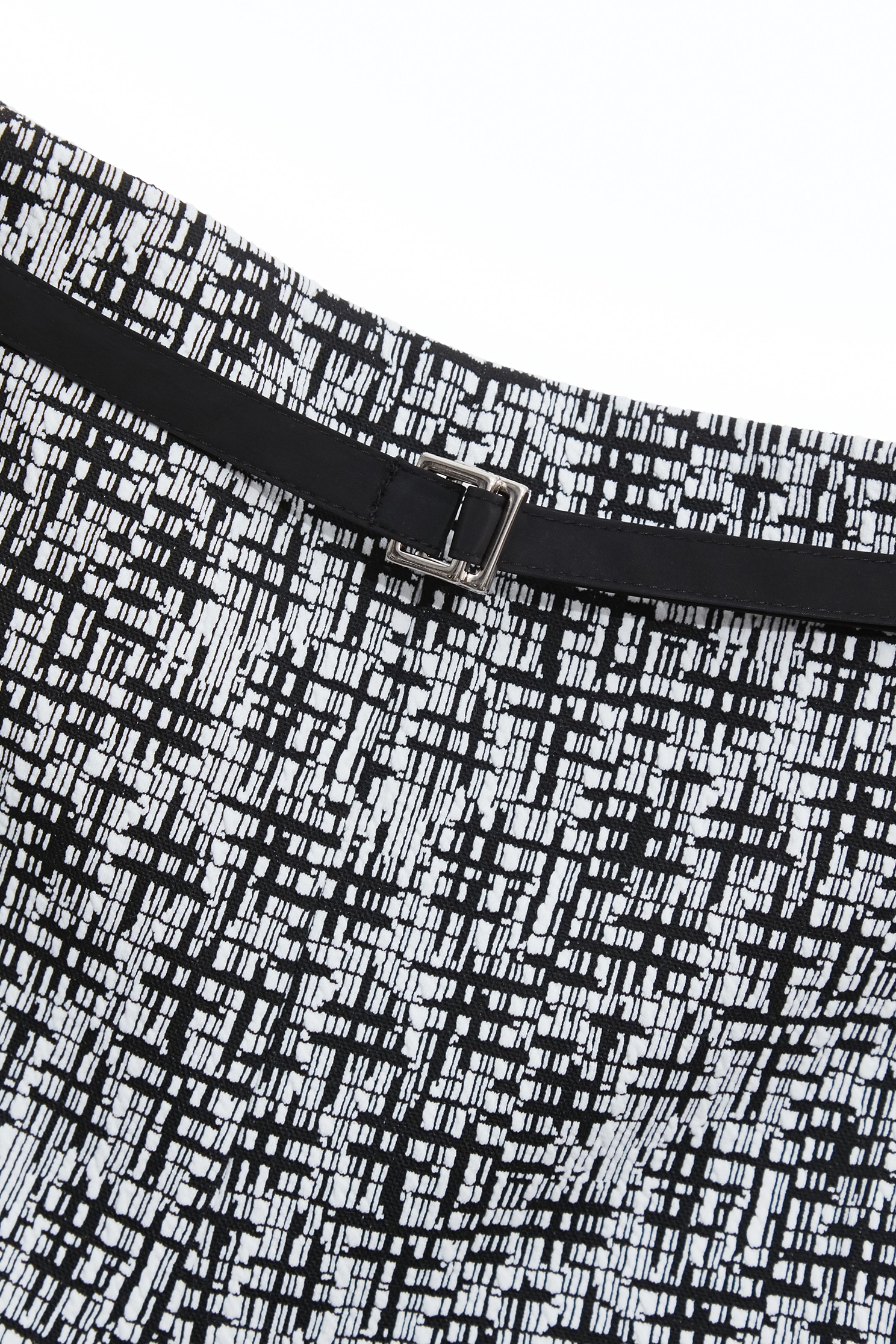 黑白交織彈性短褲黑白交織彈性短褲,人氣商品,春夏穿搭,短褲,褲子