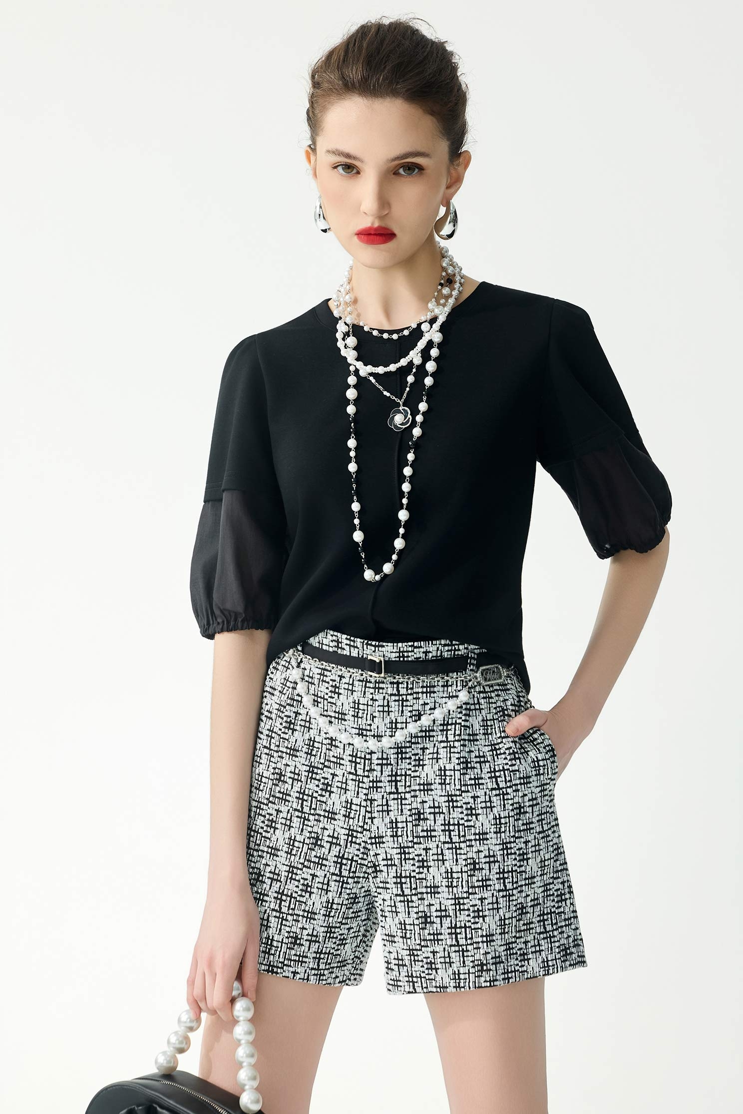 黑白交織彈性短褲黑白交織彈性短褲,人氣商品,春夏穿搭,短褲,褲子