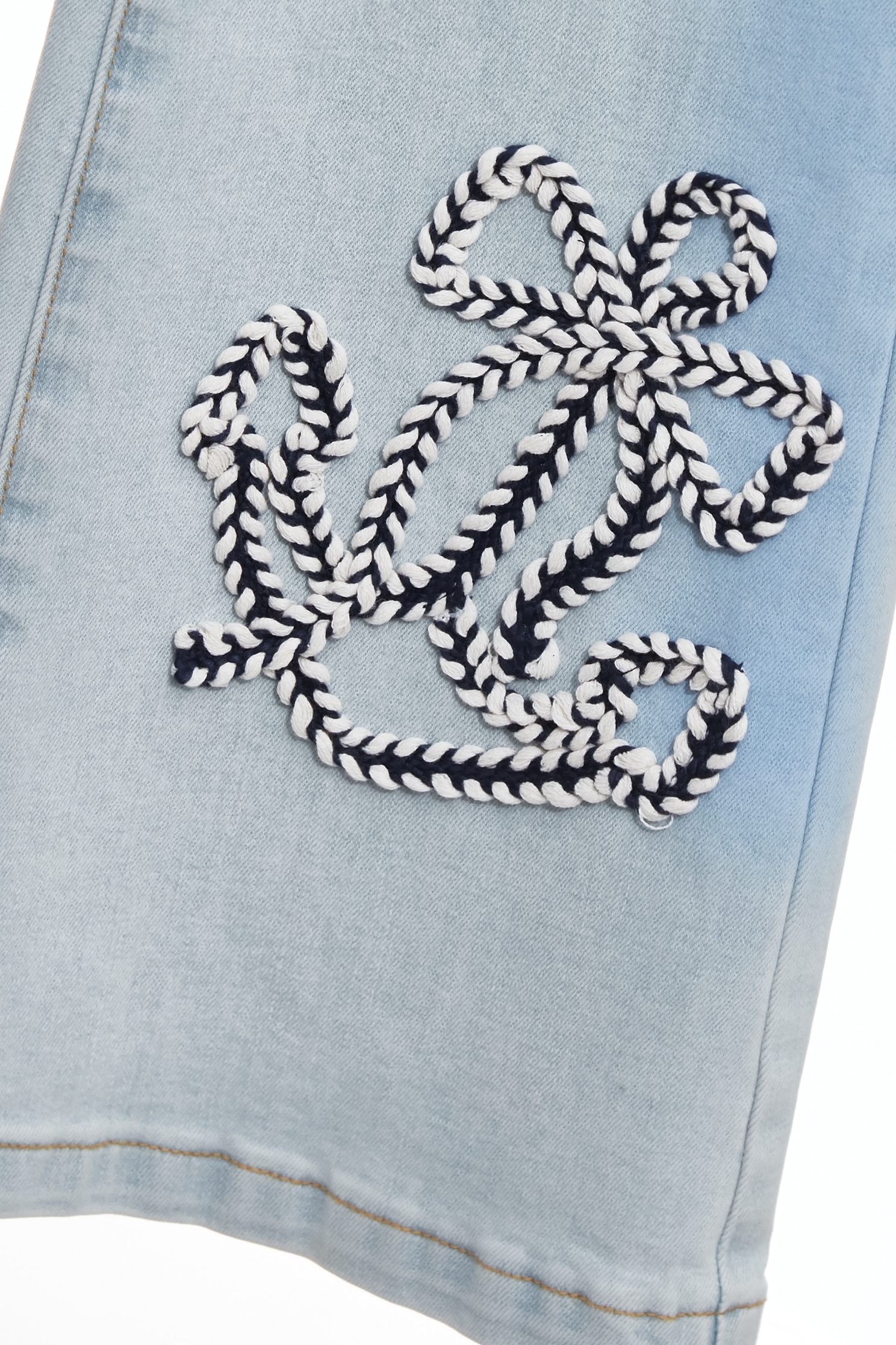 綴織帶船錨牛仔喇叭褲綴織帶船錨牛仔喇叭褲,春夏穿搭,牛仔,牛仔褲,褲子