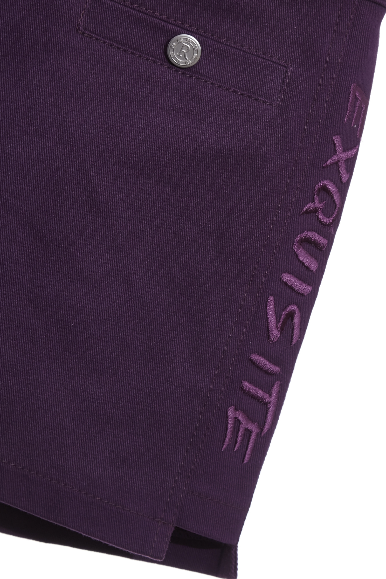 葡萄酒紫色刺繡短褲葡萄酒紫色刺繡短褲,刺繡,春夏穿搭,牛仔,牛仔褲,短褲,褲子