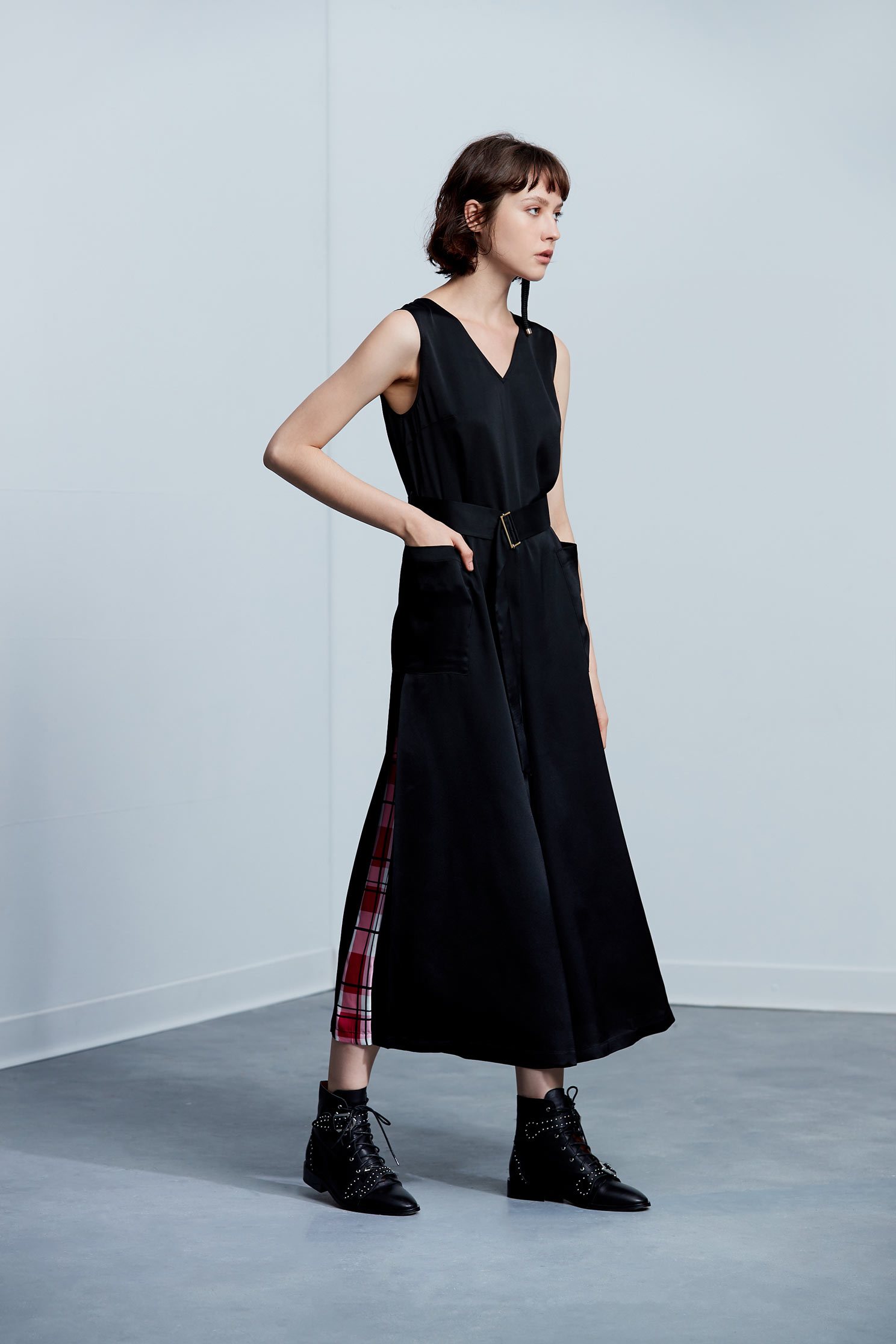 .,jumpsuit,blackpants