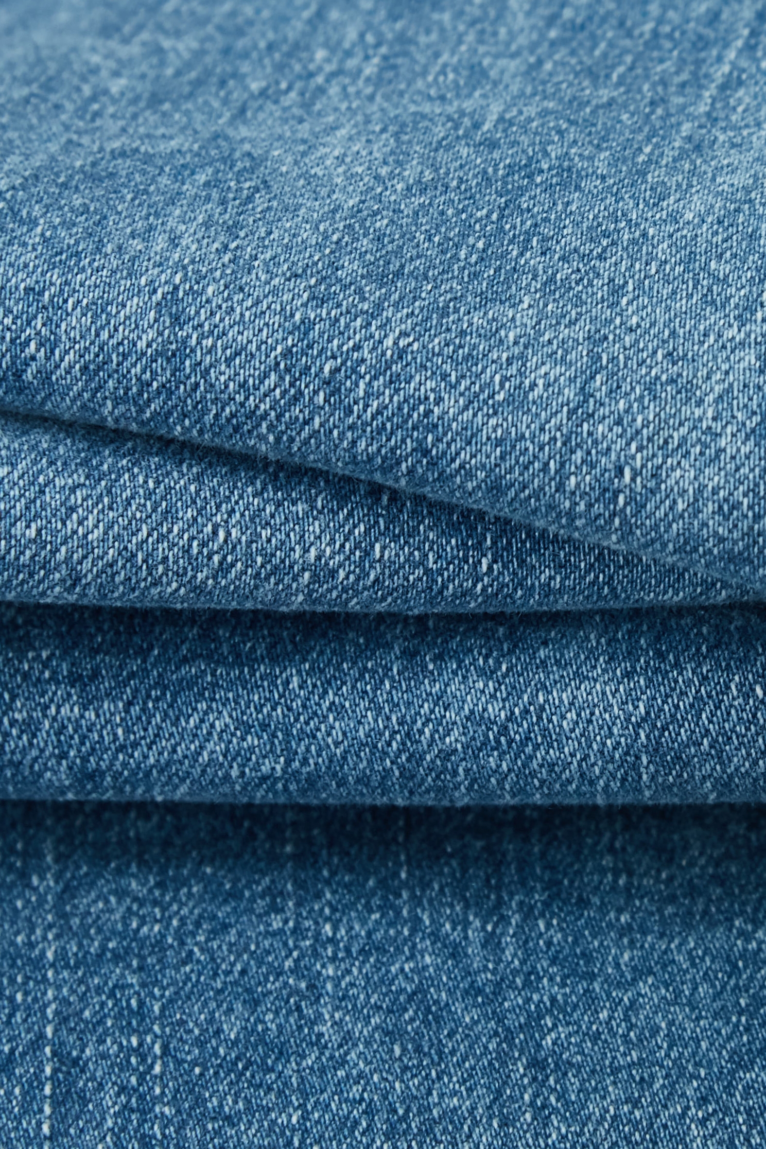 綴卯釘帥氣牛仔寬褲綴卯釘帥氣牛仔寬褲,丹寧,寬褲,春夏穿搭,牛仔,牛仔褲,約會特輯,褲子