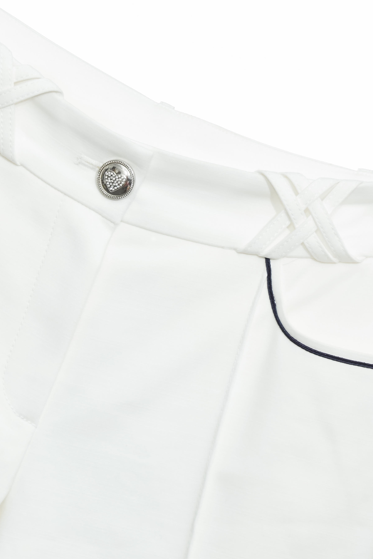 造型褲耳喇叭褲造型褲耳喇叭褲,上班OL穿搭,喇叭褲,春夏穿搭,時髦成套搭配,白色褲子,褲子