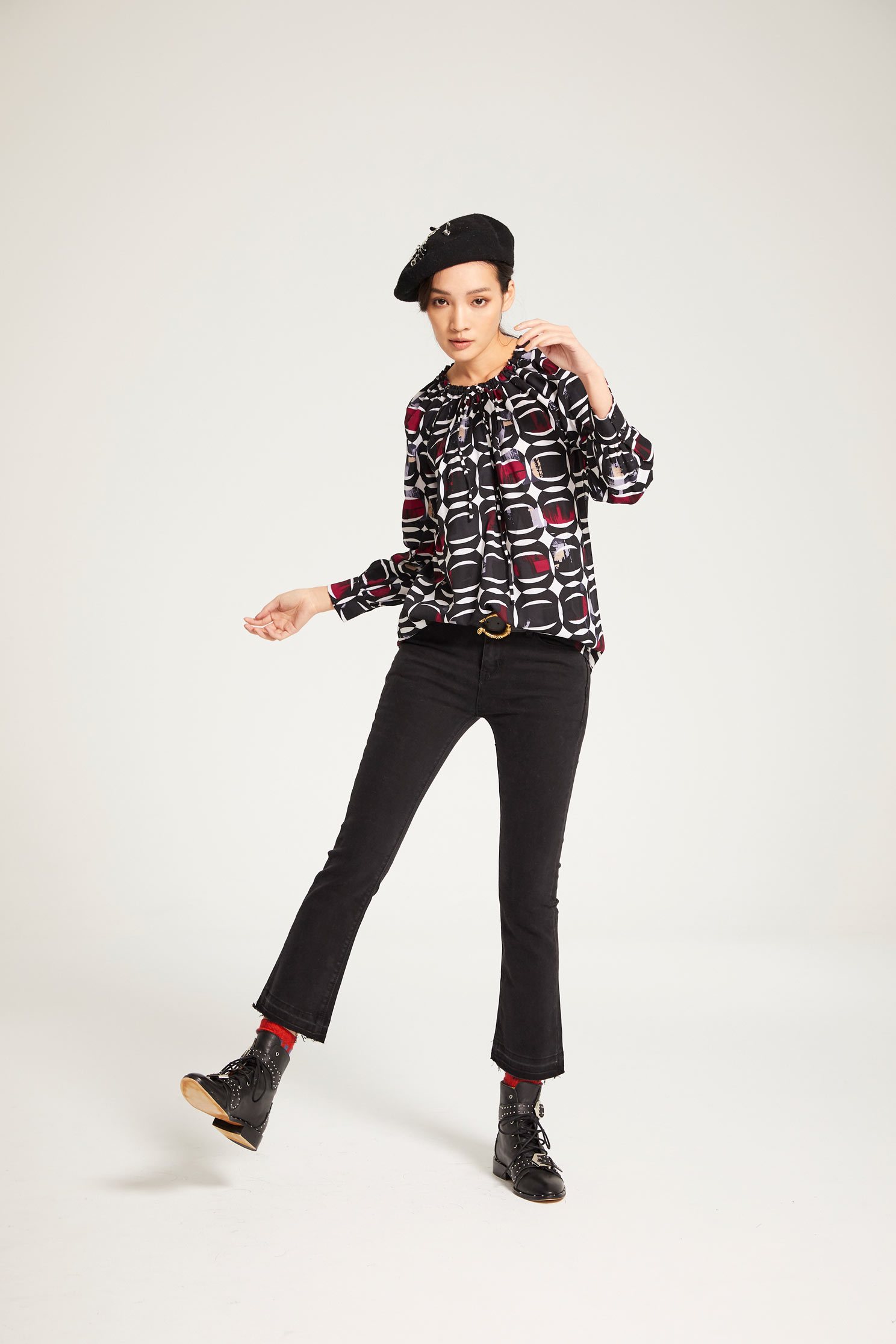 Mid-waist jeans,Tanning,cowboy,Jeans,Women's denim trousers,Fantasy purple,長褲,Thin pants,Black jeans,Black trousers