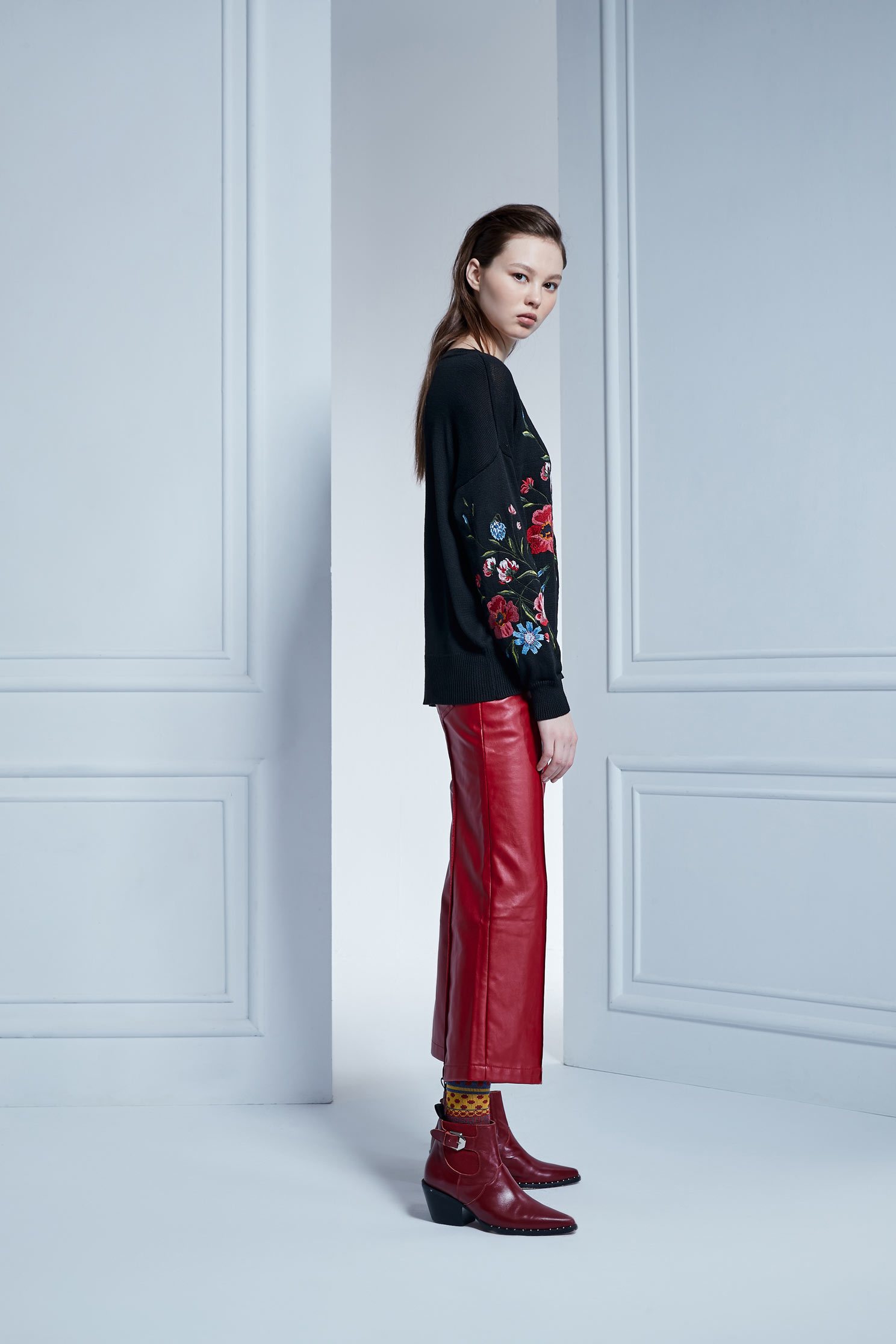 FAUX LEATHER TROUSERS,Pants,長褲