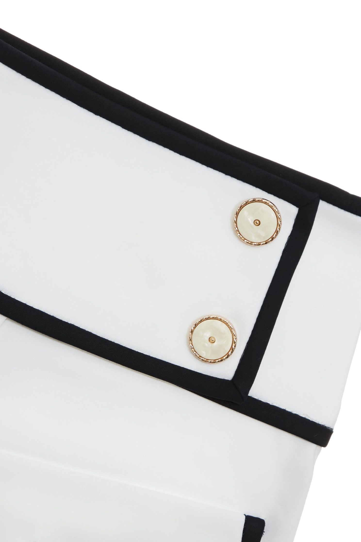 椰奶白配色口袋短褲裙椰奶白配色口袋短褲裙,人氣商品,白色褲子,秋冬穿搭,褲子,褲裙