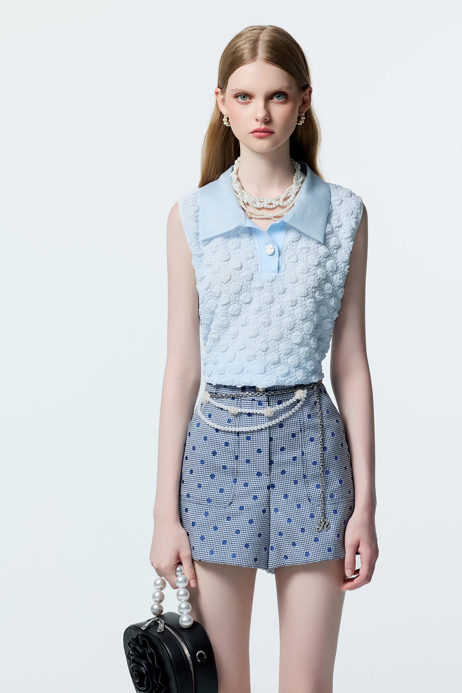 水手藍簍空點點短褲水手藍簍空點點短褲,上班OL穿搭,時髦成套搭配,格紋,波點,短褲,秋冬穿搭