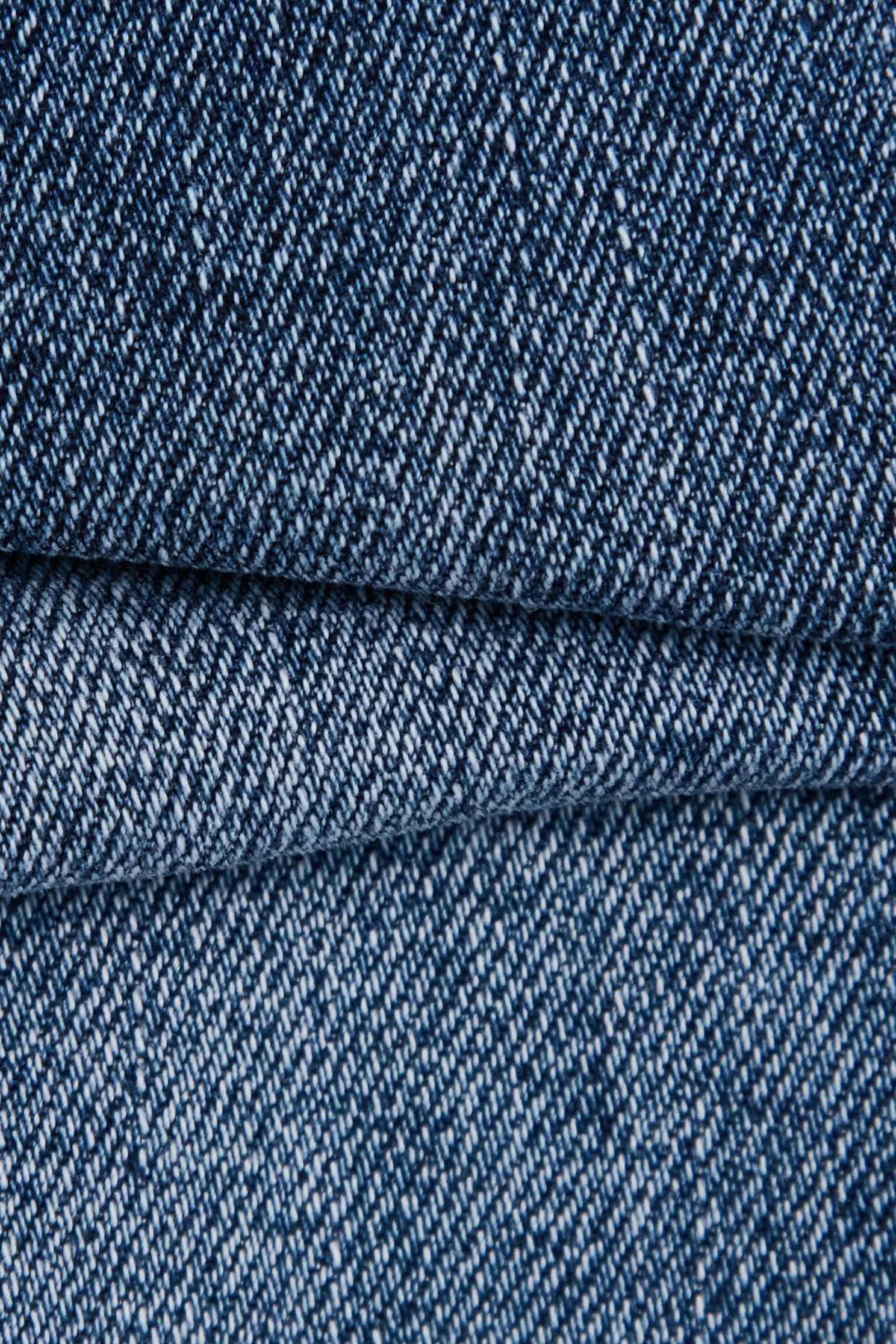 不對稱剪接造型牛仔短褲不對稱剪接造型牛仔短褲,丹寧,牛仔,牛仔短褲,短褲,秋冬穿搭,約會特輯,輕奢度假,輕奢渡假