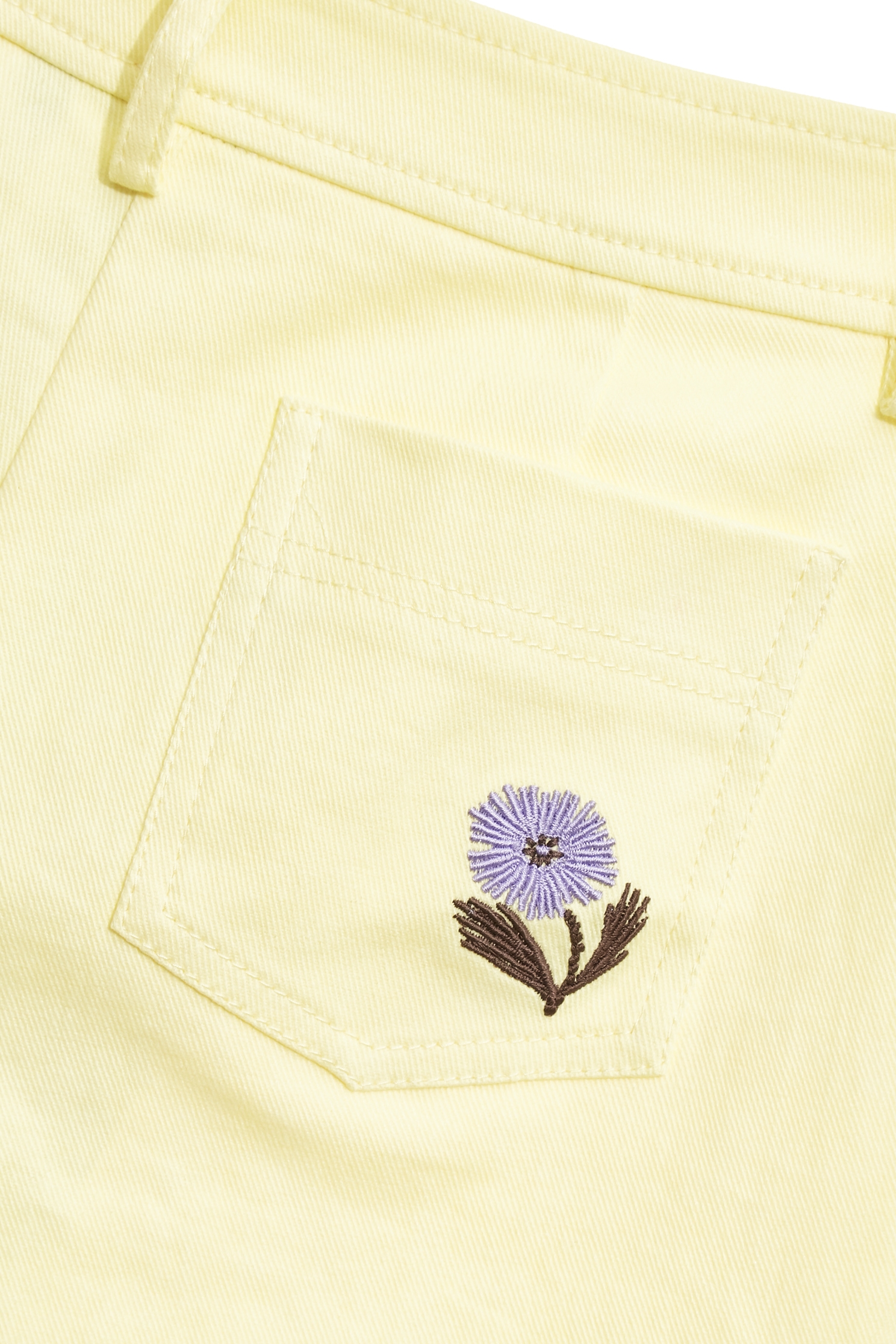 陽光泡泡黃短褲陽光泡泡黃短褲,刺繡,春夏穿搭,牛仔,牛仔褲,褲子,褲裙類